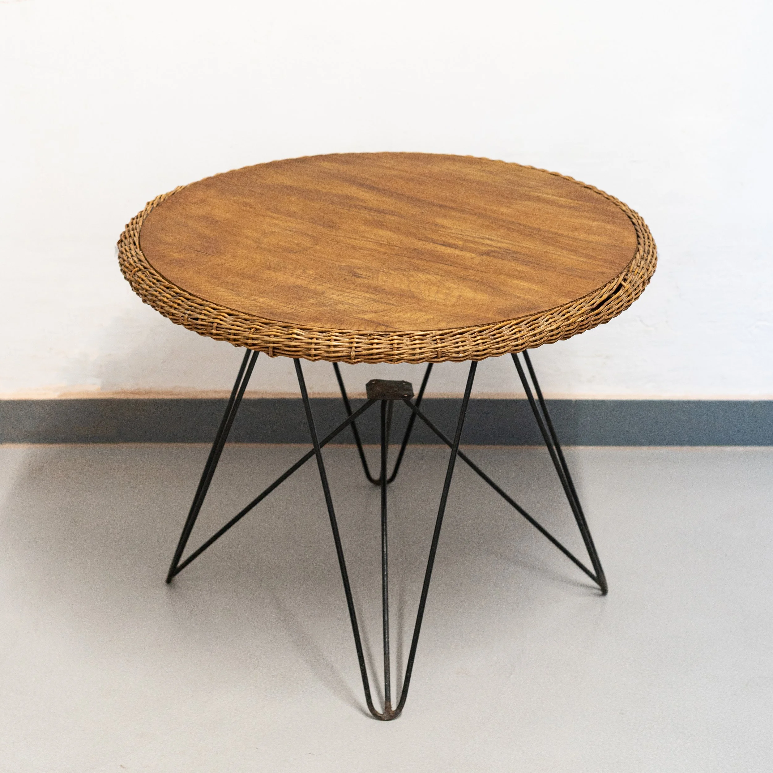 TEUN VELTHUIZEN Couchtisch