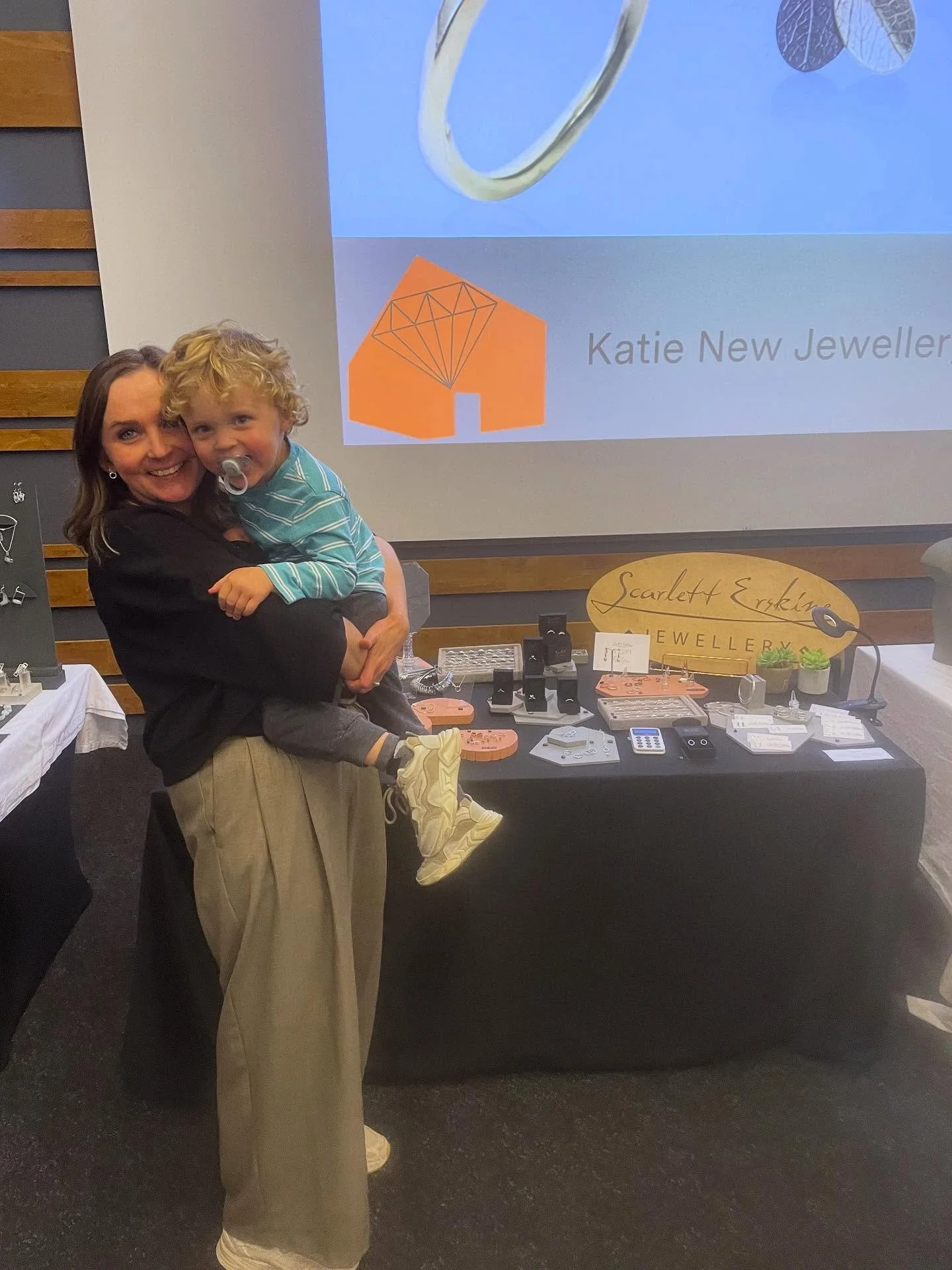 Thank you to everyone that came along to @jem_dundee today it was lovely to see you all 💎 Thank you for always supporting my small business, coming to say hello and purchasing my jewels! 💍

Can&rsquo;t believe it&rsquo;s been 2 years since the last