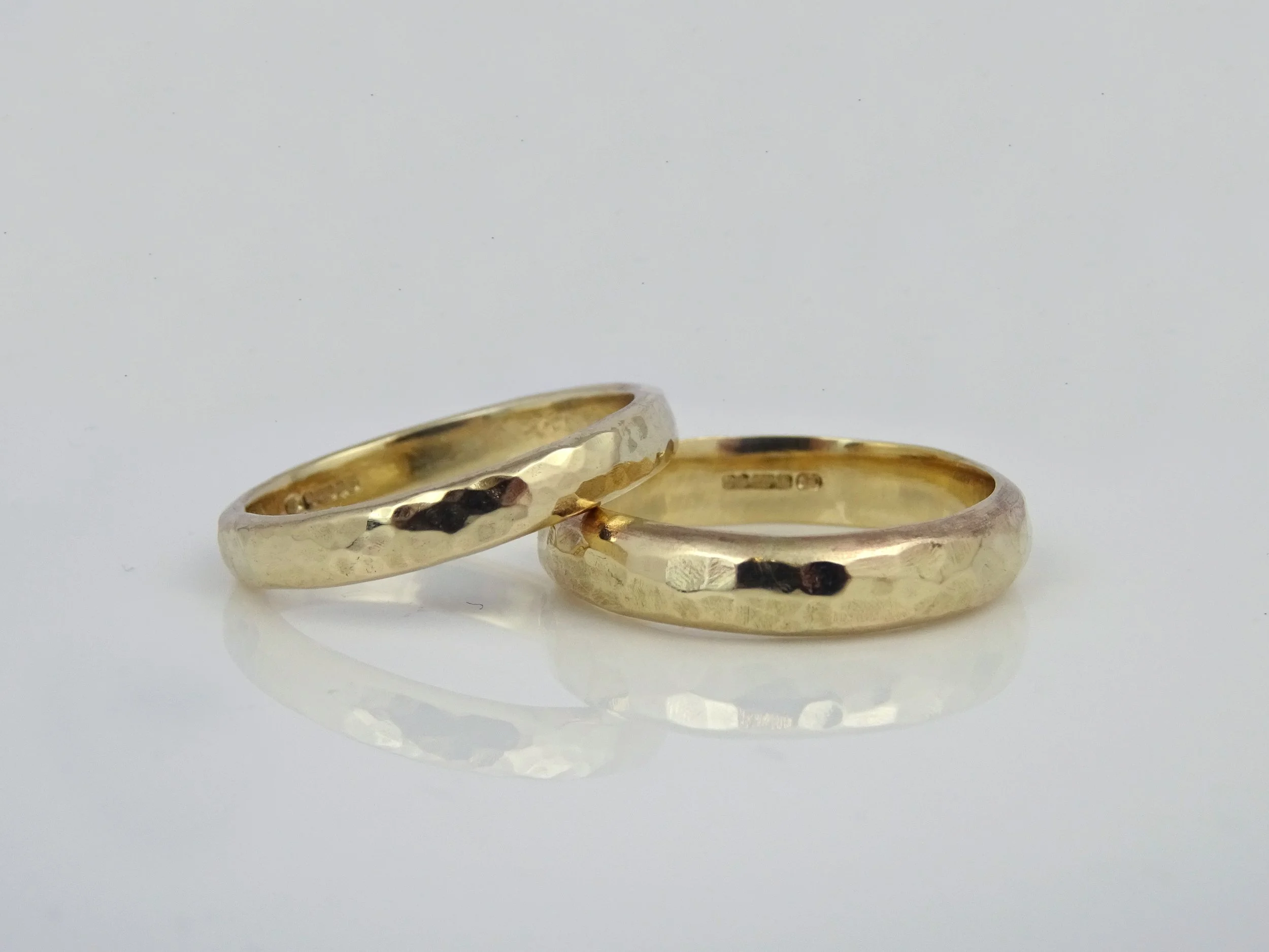 Wedding Rings 9ct Yellow.jpg