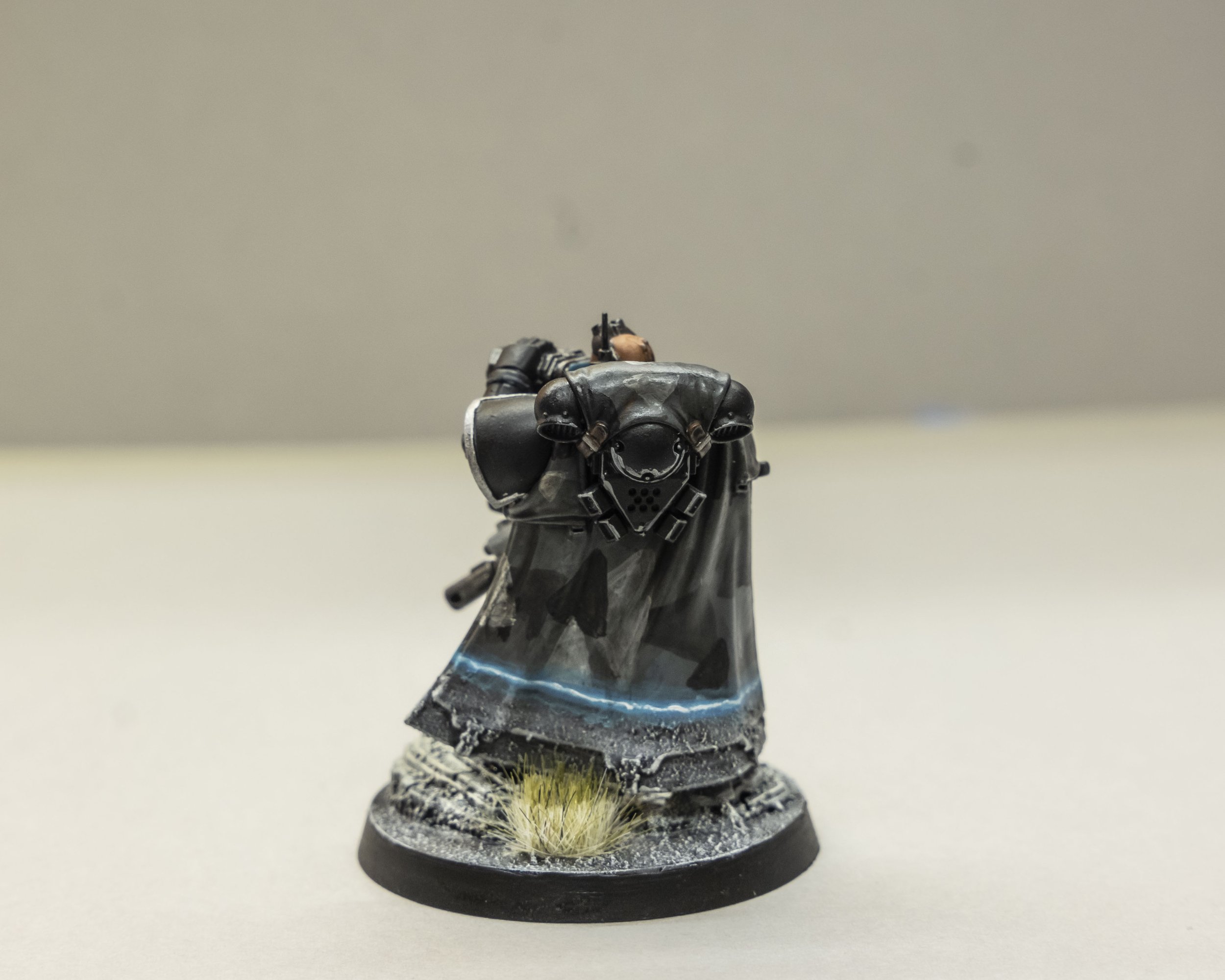 How To Paint Iron Hands Eliminators With Active Camo — Luigi Pozella