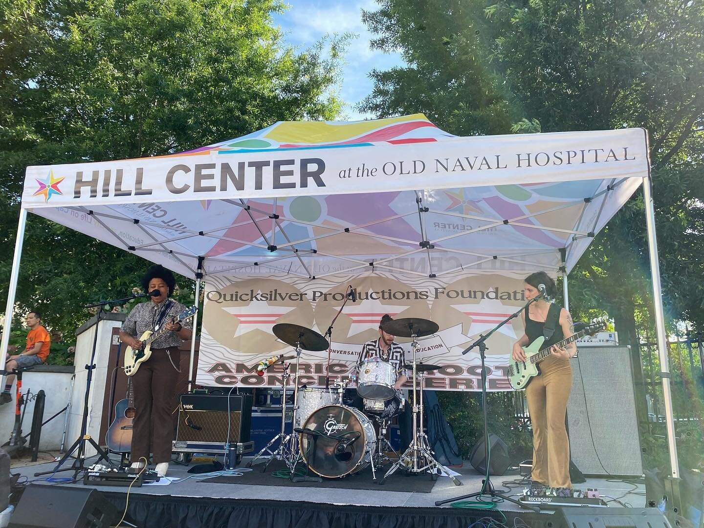 We had an amazing turn out Sunday for our Juneteenth Celebration with the wildly talented @amythystkiah! We can&rsquo;t thank the band and our sponsors enough for bringing us all a beautiful day of music in honor of Juneteenth. 

@hillcenterdc
@jeann