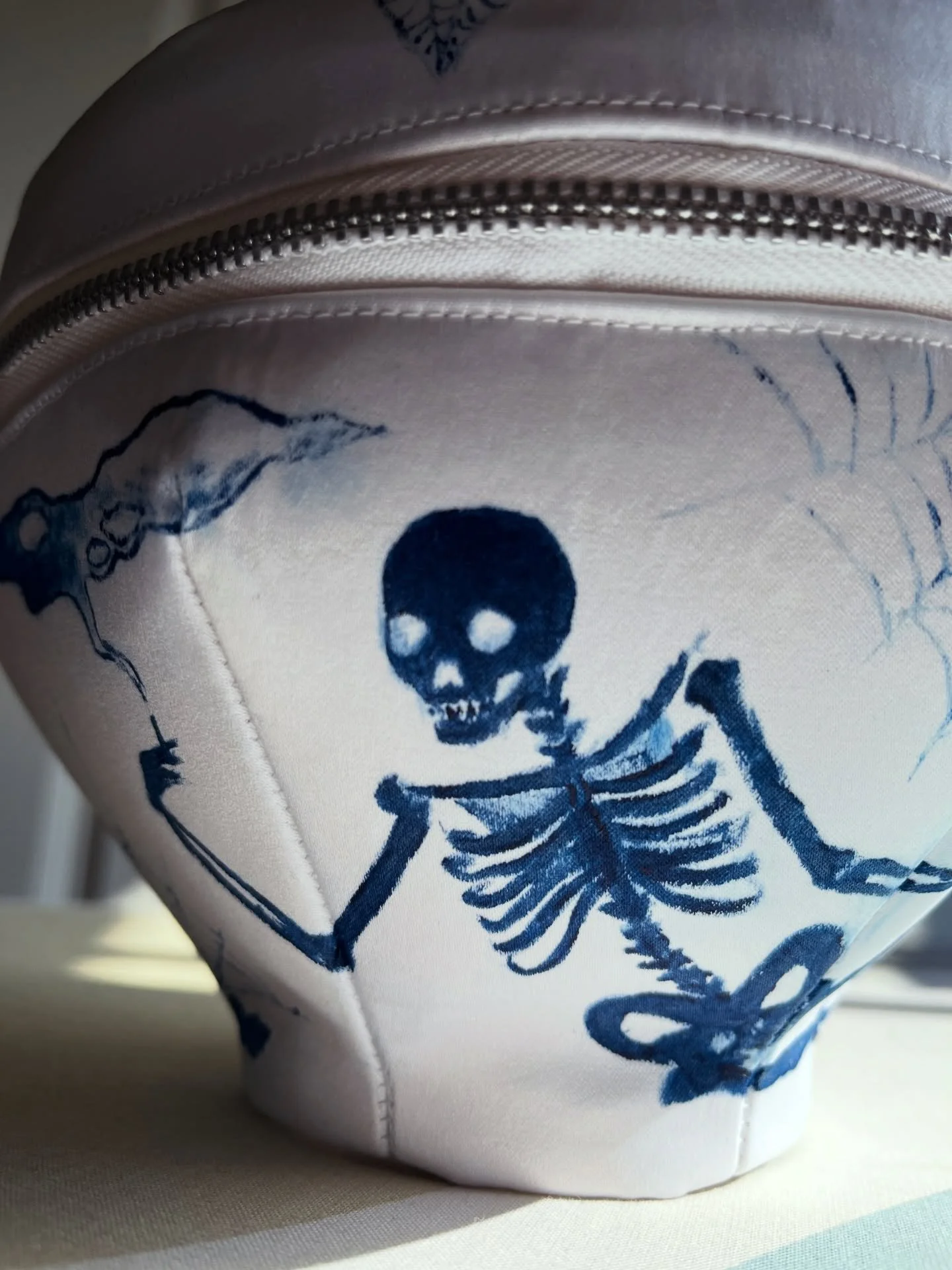 The thrill of posting a sneak peek as a static image knowing it will get shown only to the most ardent of my coven 🤫 New art purse coming soon!