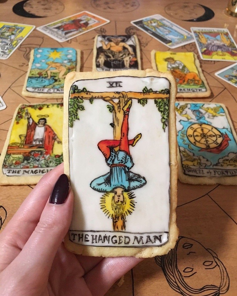 Amy-Plante-cookie-tarot-card-2.jpeg