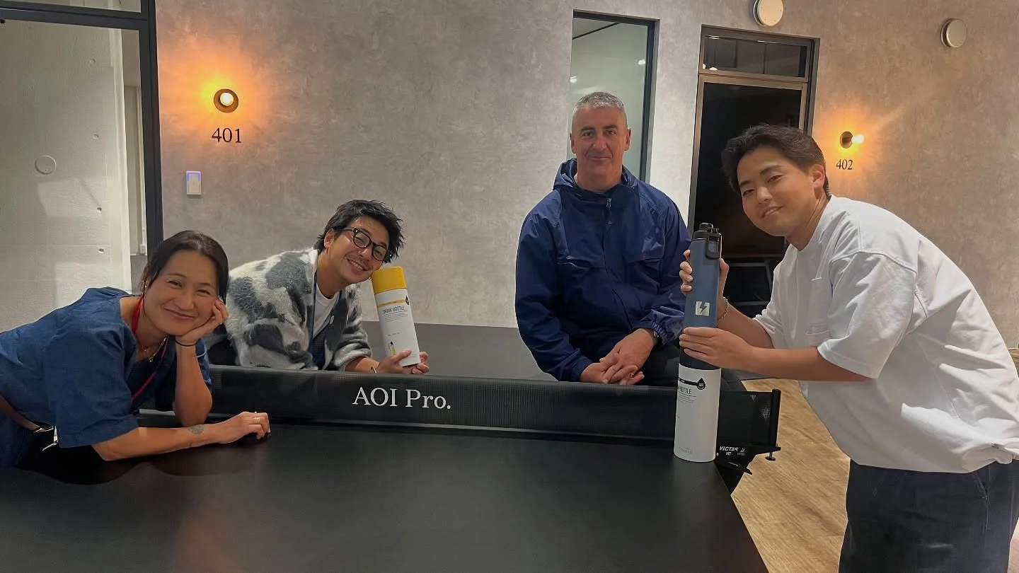 Fiery Friday 🔥 w/ super producer @miyatakun7 and young blood @re__iji43 🎉
.
@akiko.davies @jonasticus