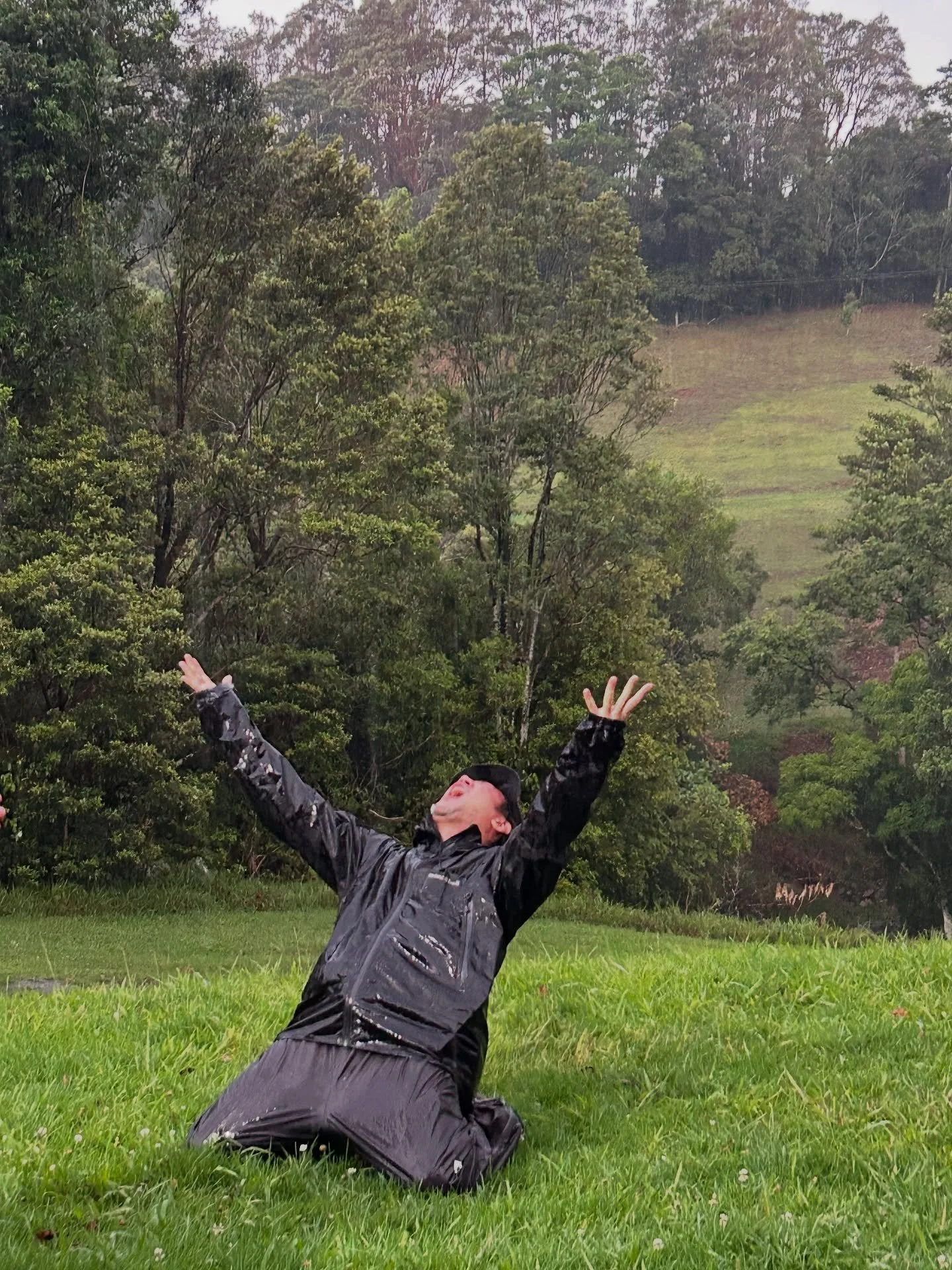 Aaand that&rsquo;s a Wrap! ⚡️🎥🤩
.
There was sunny skies and dark skies and wet ground and Lots of drama, but Mostly it was in front of the camera and we all finished safely, on time and with a big smile😁⏰😇
.
Big thanks to Director @instakedamasah