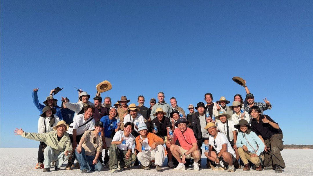 Filmreaktor 2026: Work Begins! 

2025年はとにかく忙しい年でした。大小様々な案件で、オーストラリア、ニュージーランド、ハンガリー、スペインなどで合わせて２２本の撮影をしました。
年末年始でゆっくりすることができ、またリチャージできました。

2026年も色々動き始めています。今年もクリエイティブでチャレンジの多い案件に、みなさんと関われるの楽しみにしています！

Jonas, Akiko, Klari &amp; Juan // www.filmreaktor