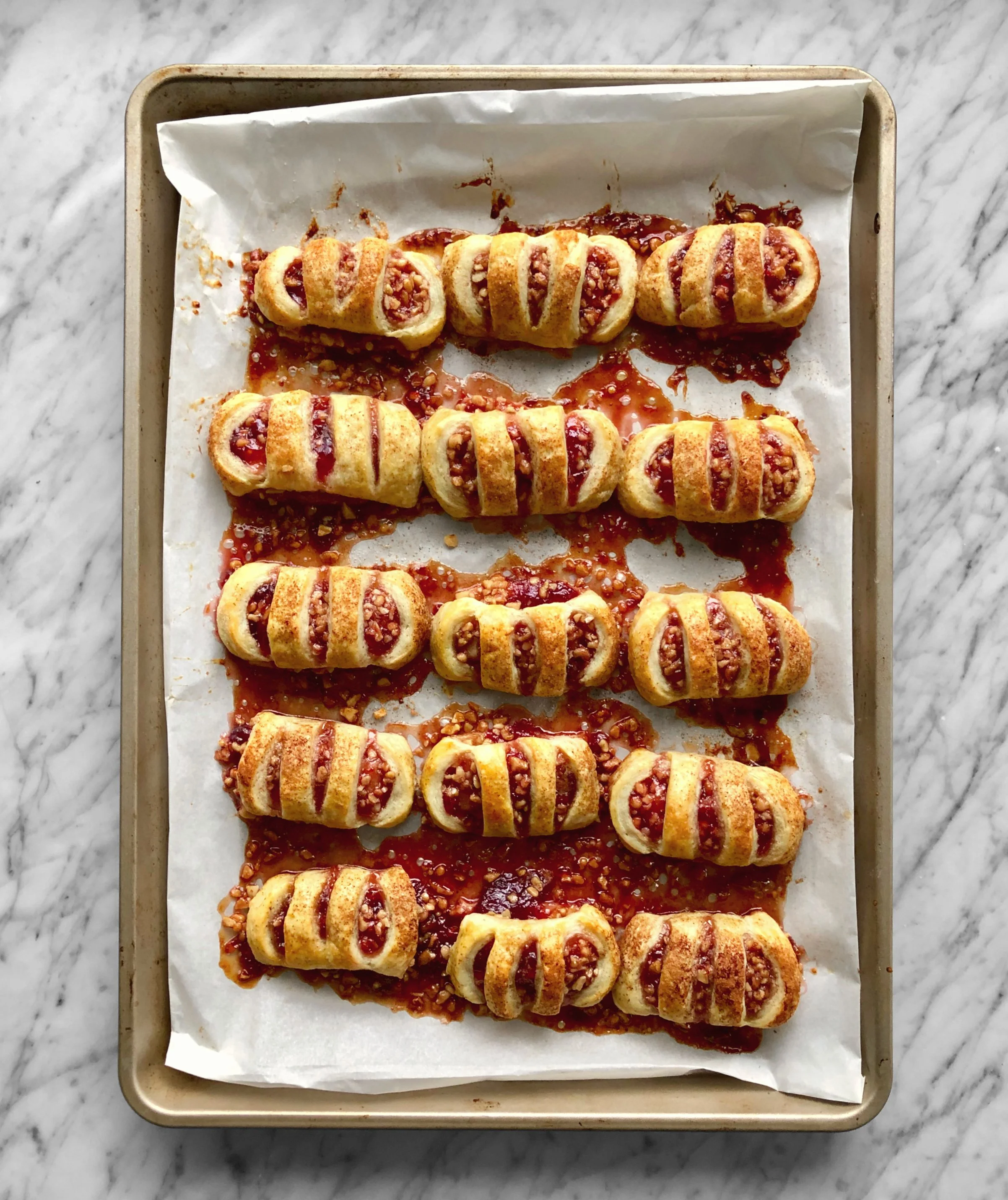 Chaussons Rugelach fraise-noix de Grenoble