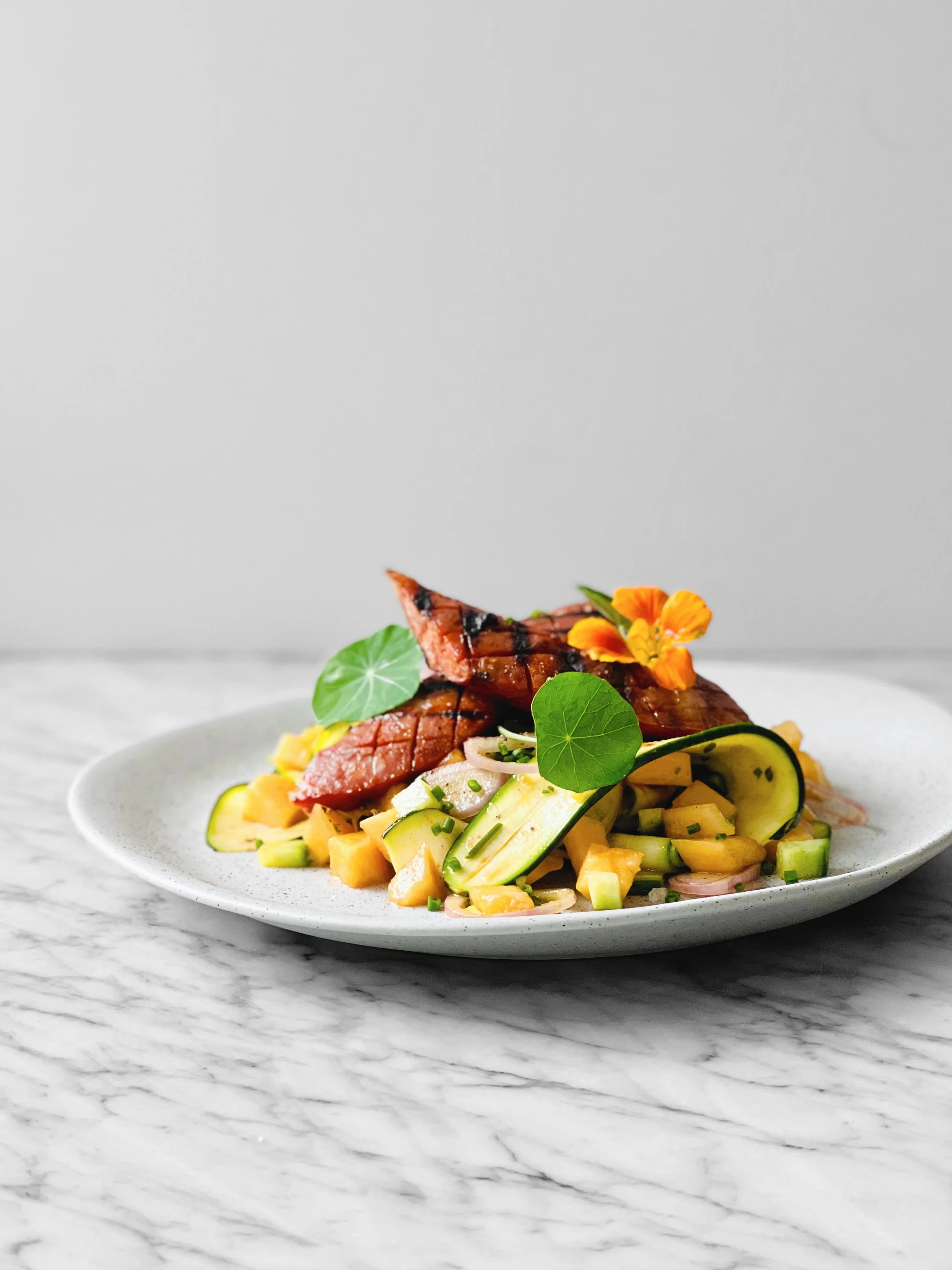 Salade de cucurbitacées et chorizo grillé