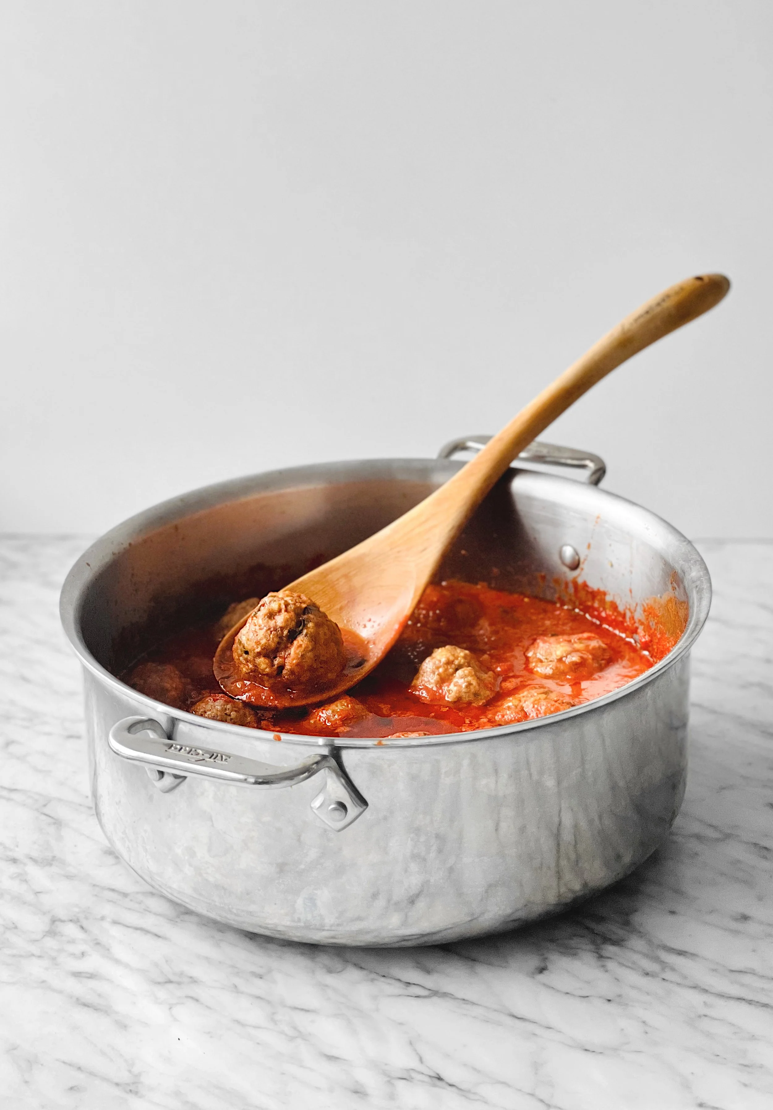 Polpettes et sauce tomate