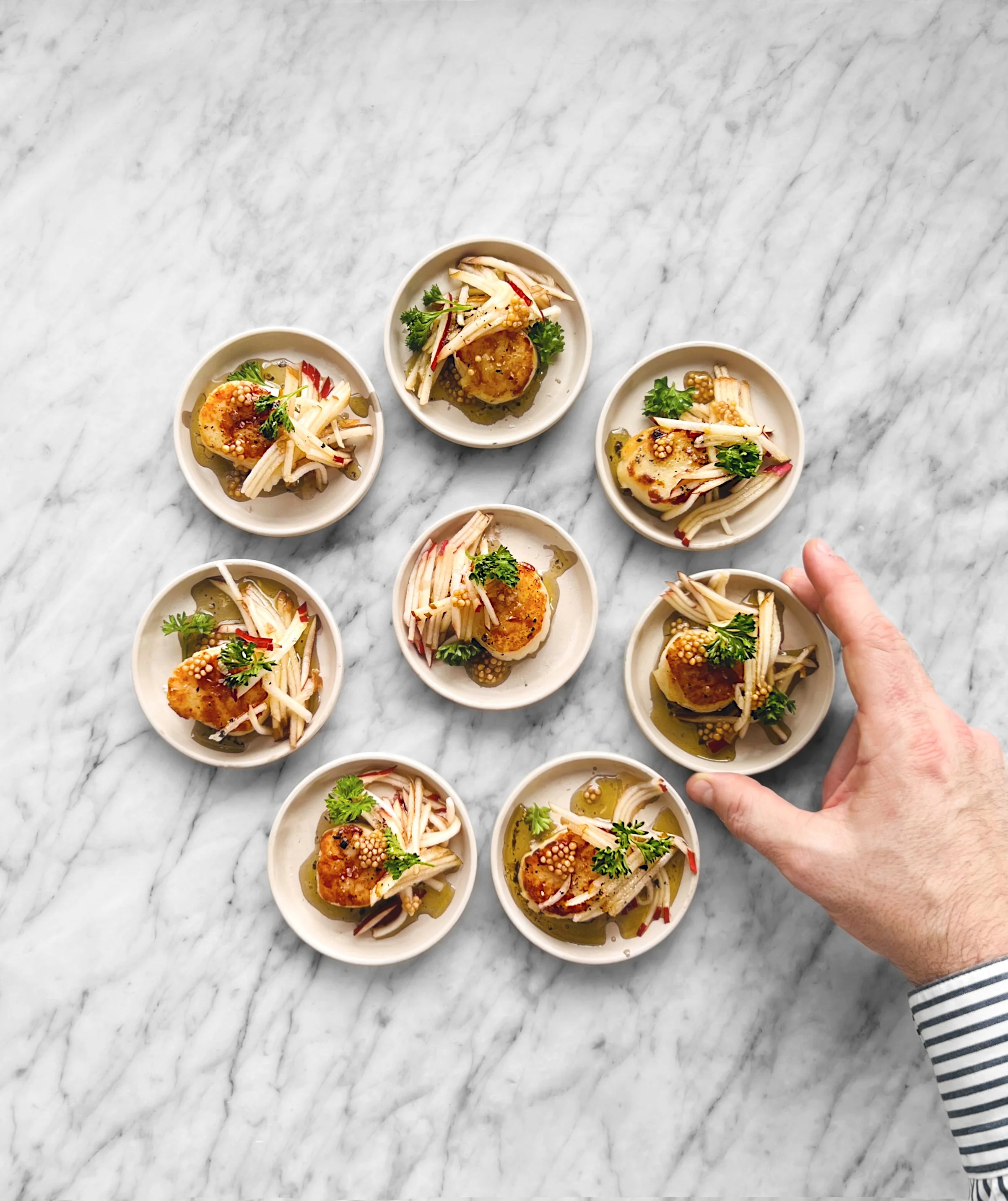 Pétoncles poêlés, poire et balsamique blanc