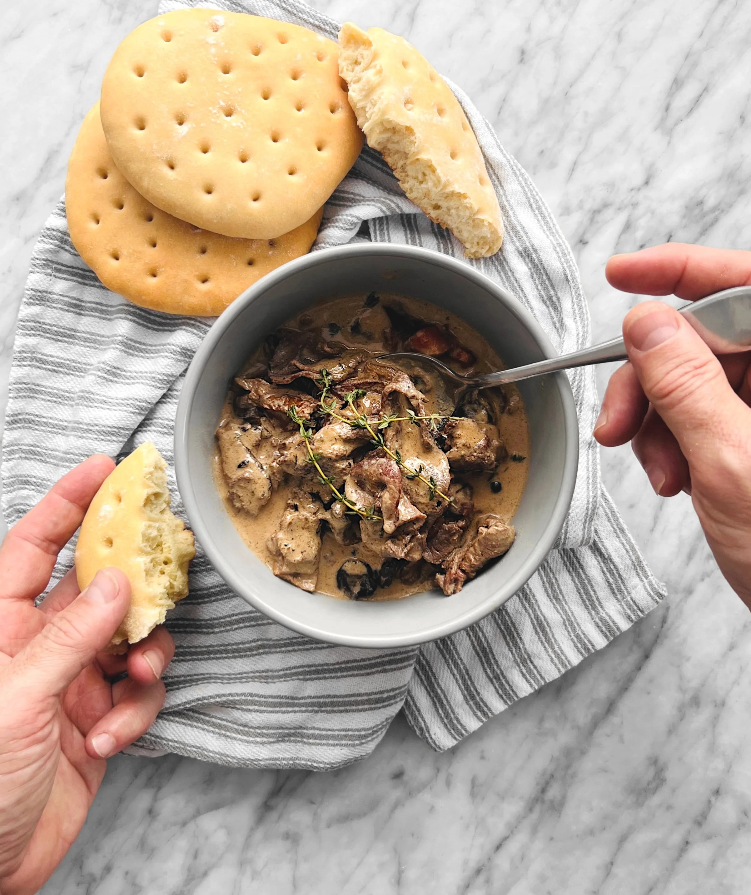 Finnbiff - Mijoté sami traditionnel à la viande de bois