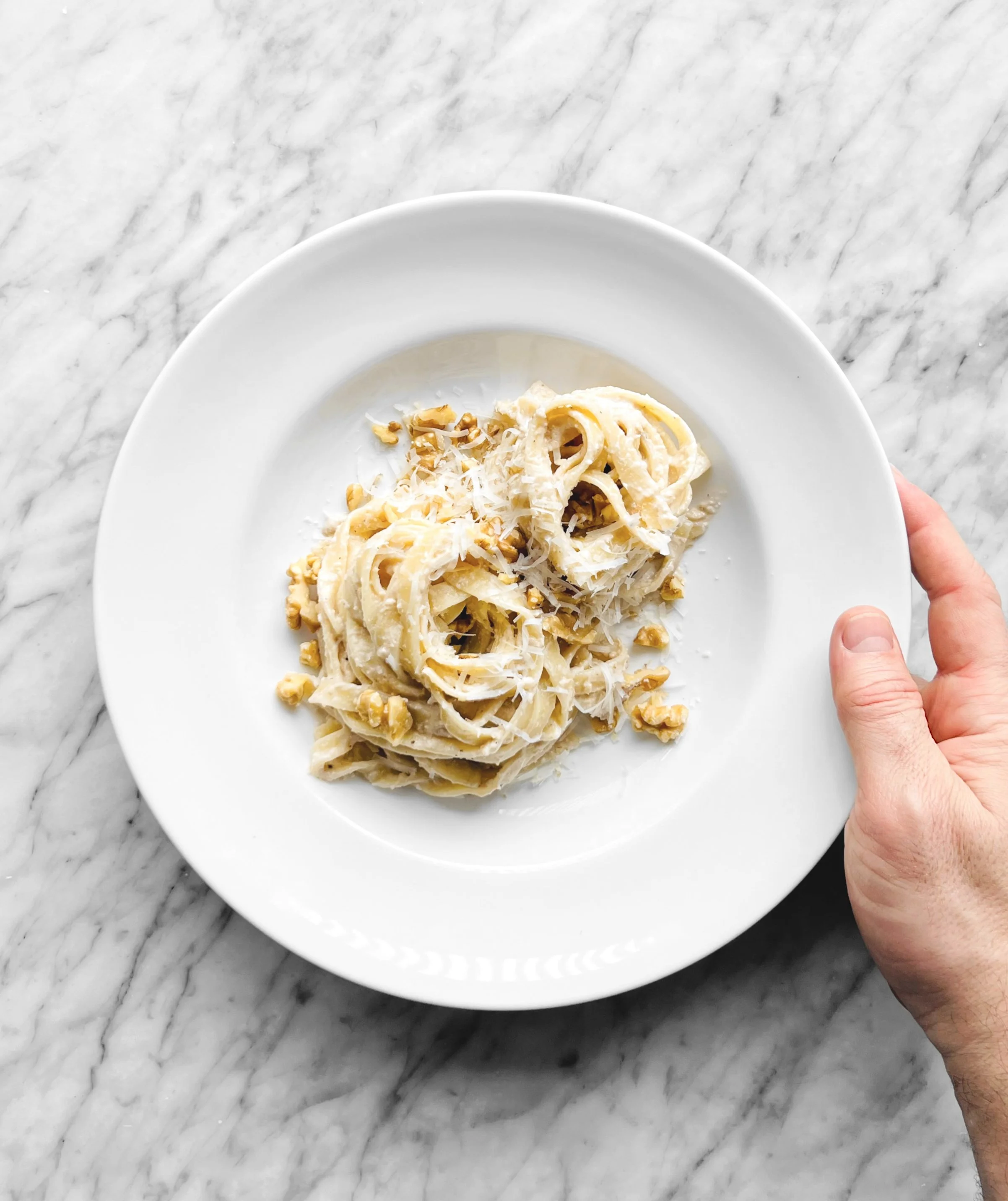 Tagliatelles à la crème de noix et d'artichauts