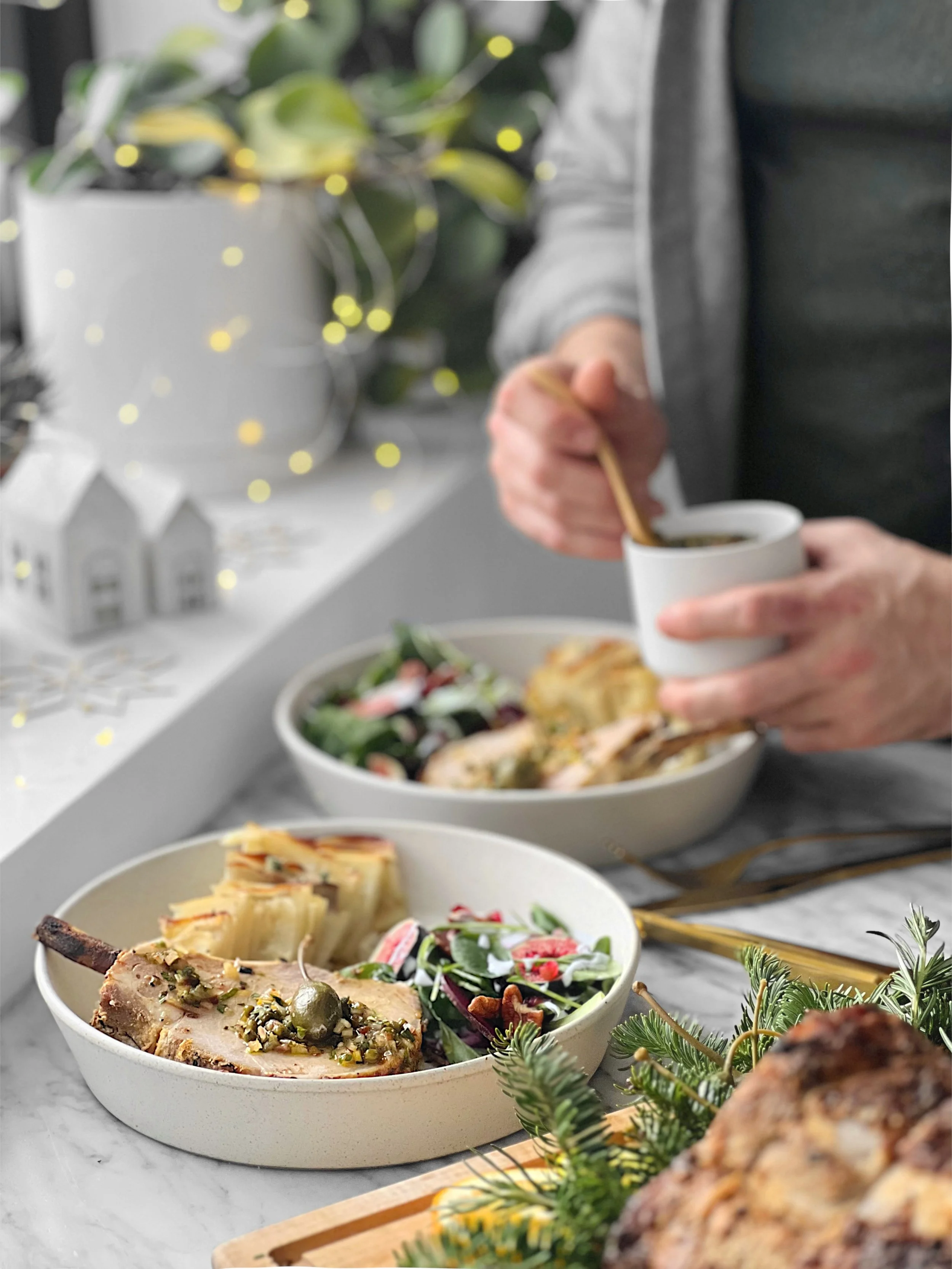 carre-porc-orange-romarin-chimichurri-noel-HR-plat-assiette-deco.jpeg