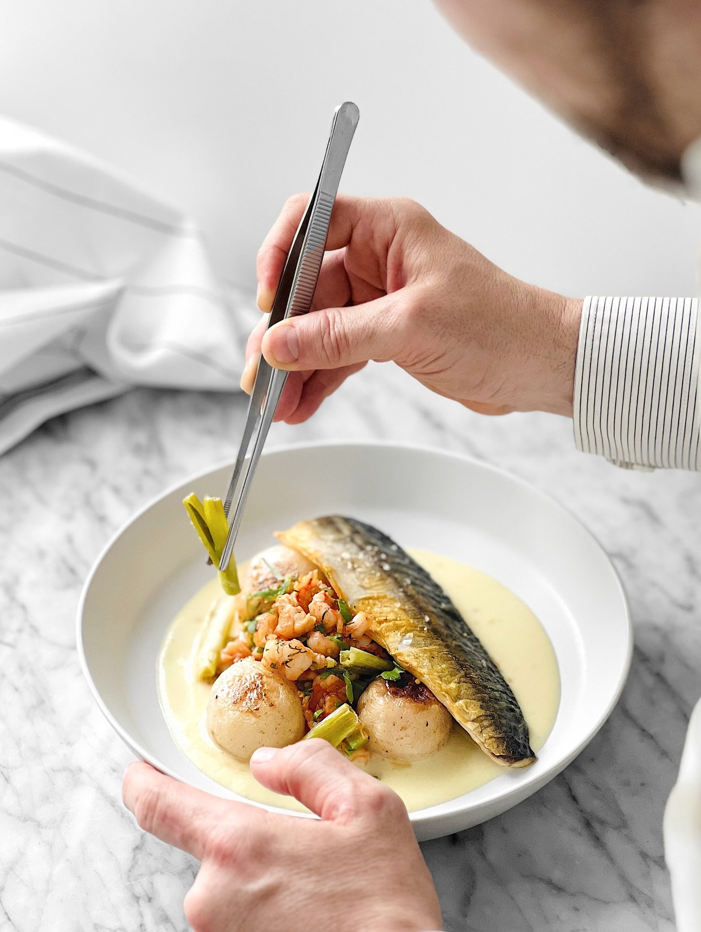 Parfois on aime cuisiner simplement, d&rsquo;autres fois o&ugrave; on n&rsquo;a pas envie de cuisiner du tout&hellip; Et parfois, on veut se donner &agrave; fond. Aujourd&rsquo;hui j&rsquo;ai eu le go&ucirc;t de donner dans la gastronomie. Le meilleu