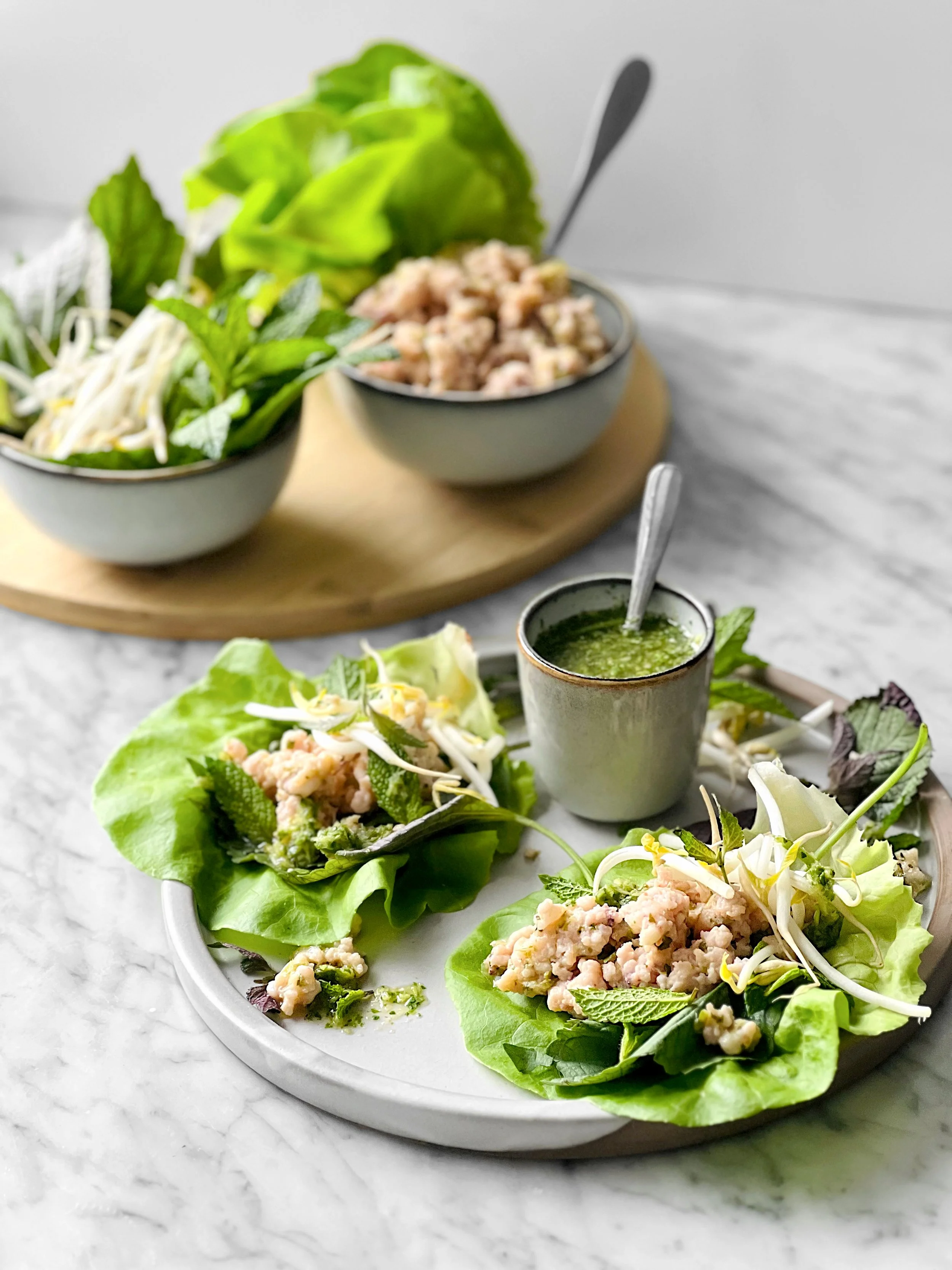 Larb de fruits de mer à la sauce Nam Jim Talay