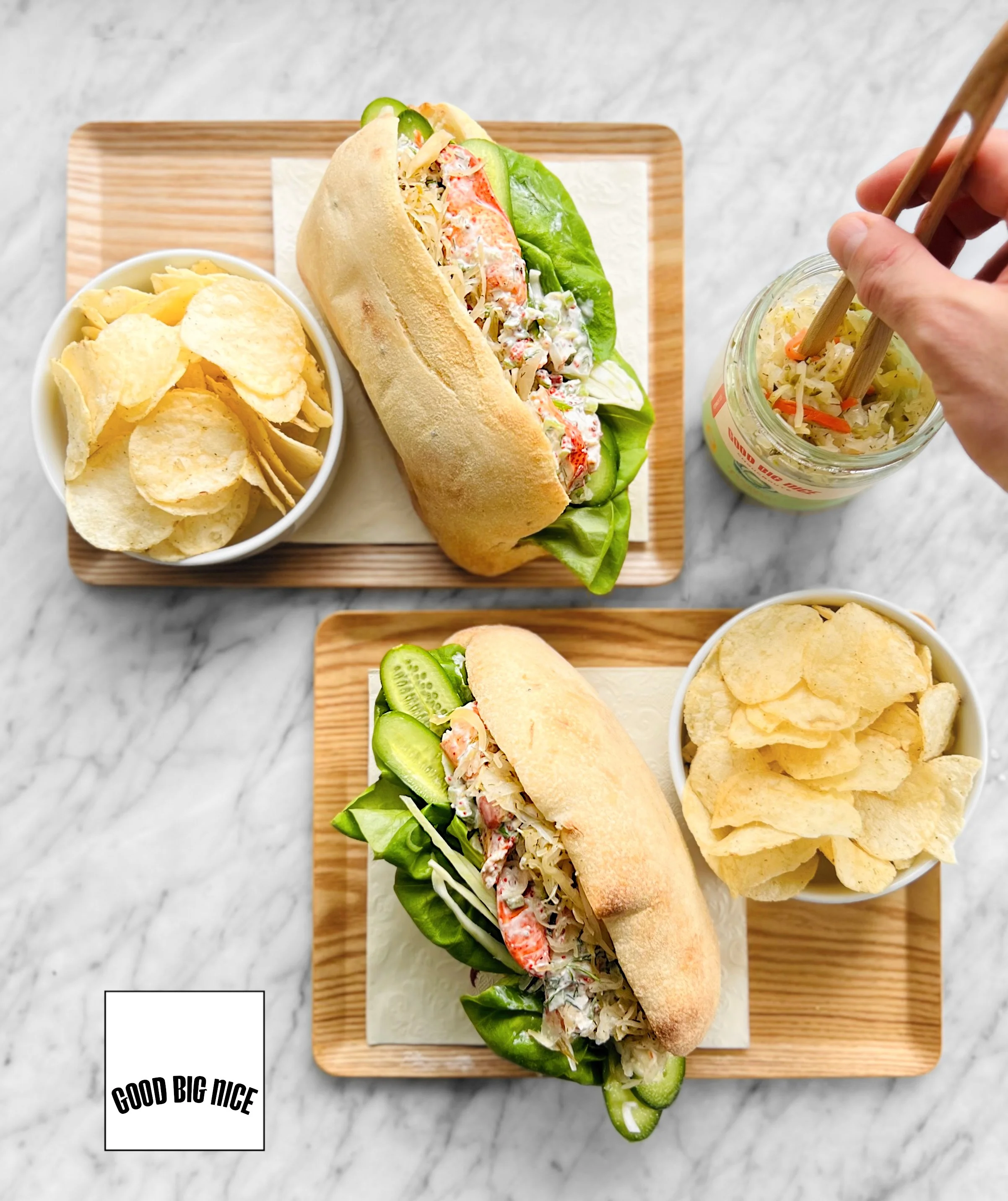 Lobster Roll gourmand à la choucroute