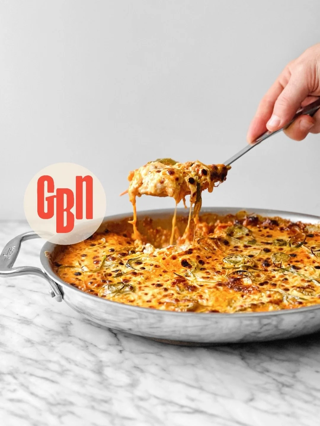 NOUVELLE RECETTE! Une autre belle #collab entre @goodbignice et @jm.cuisine.blog !

__ 𝑮𝑹𝑨𝑻𝑰𝑵 𝑫𝑬 𝑲𝑰𝑴𝑪𝑯𝑰 &laquo;𝑻𝑬𝑿-𝑴𝑬𝑿&raquo; Wow! 🔥

C&rsquo;est comme si un satisfaisant gratin bien fran&ccedil;ais avait fait un road trip entre 