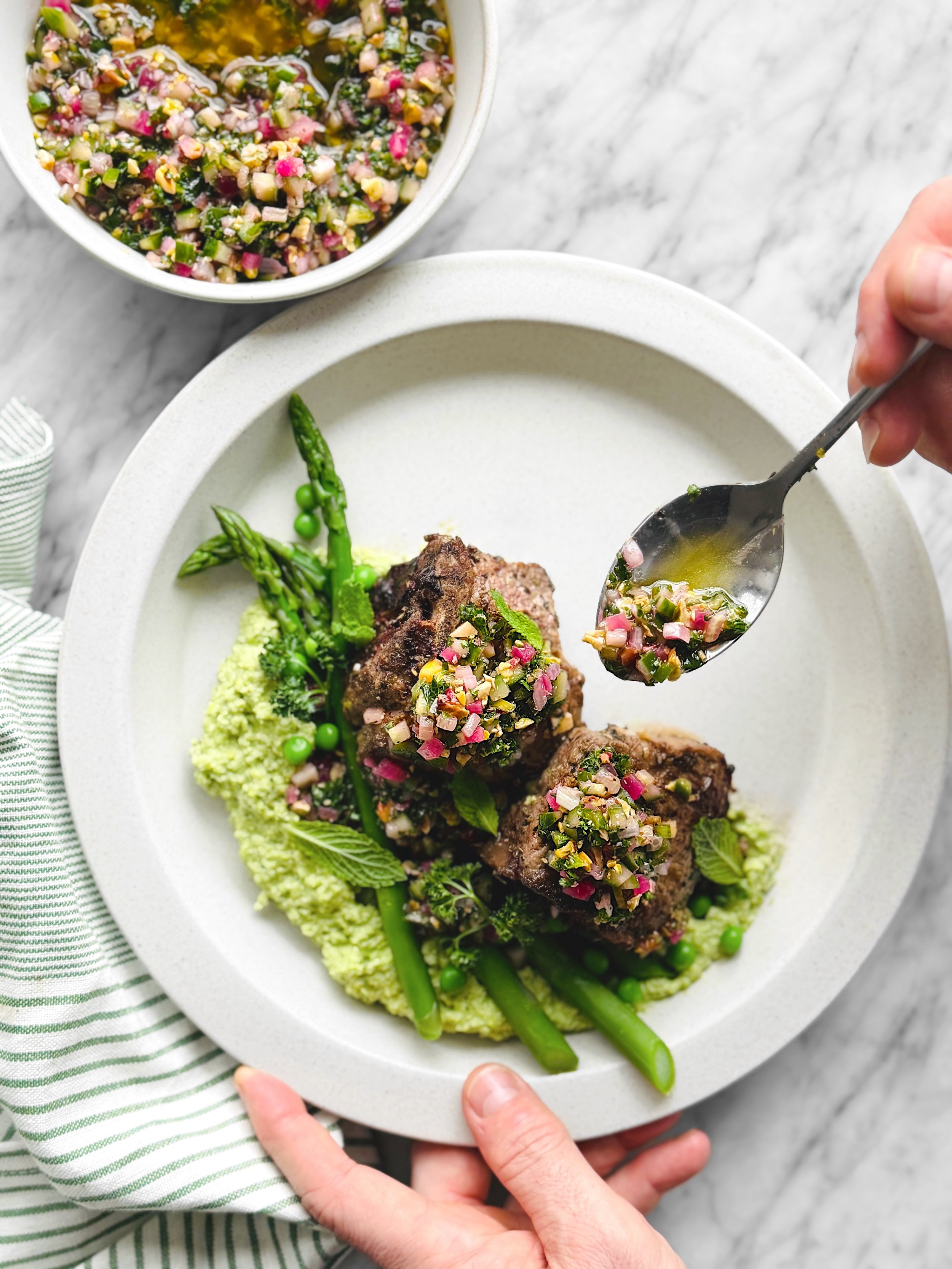 Le printemps me donne toujours envie de cuisiner avec plus de lumi&egrave;re, plus de relief, plus d&rsquo;&eacute;lan et d&rsquo;amour. Voici un plat exclusif de mon cru qui traduit &agrave; merveille cette saison o&ugrave; tout reprend son sens et 