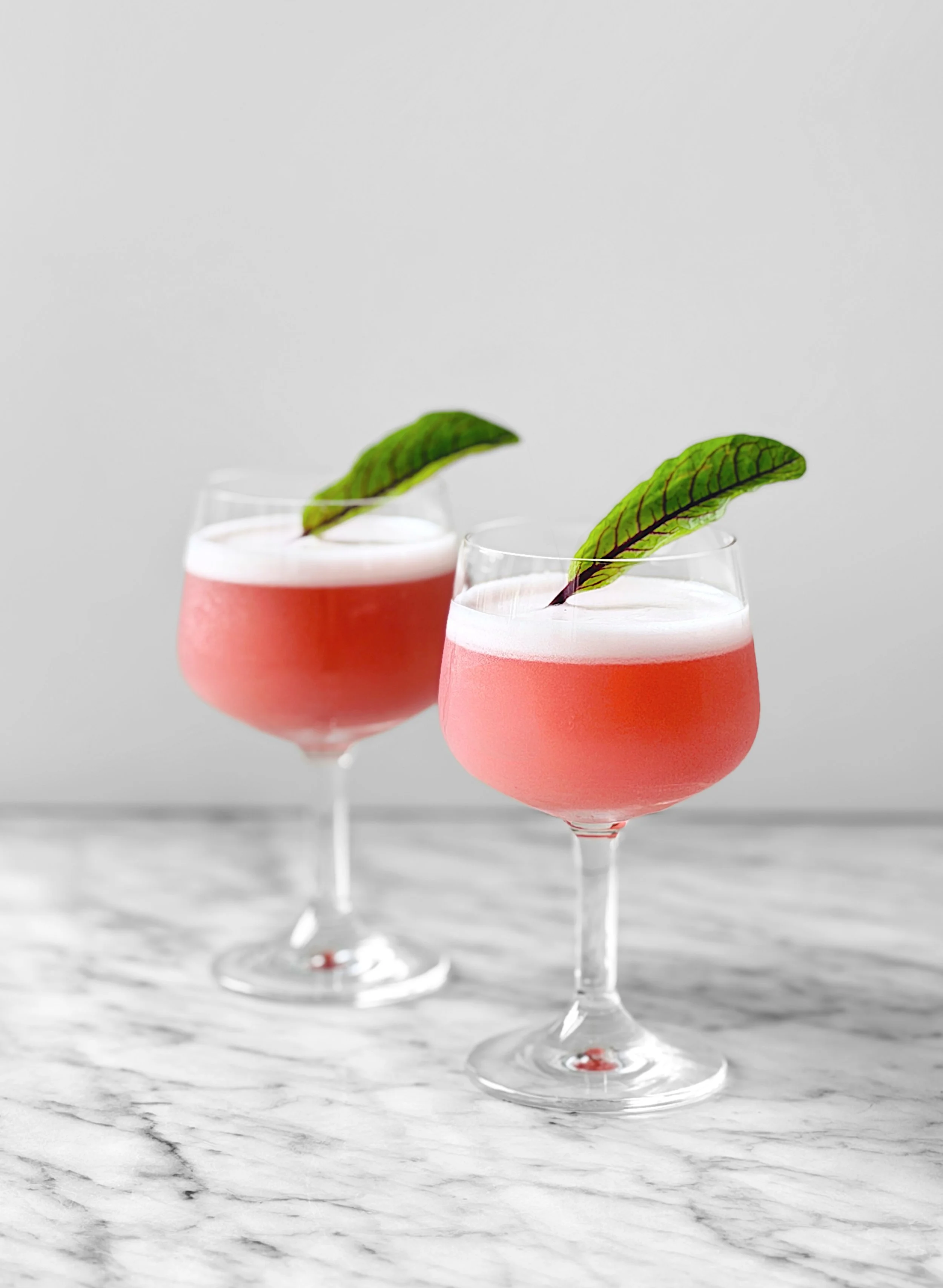 Fjord incarnat - Cocktail aquavit-orgeat-oseille