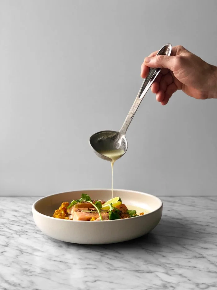 Bouillon de lait de coco, saumon et choufleur rôti — JM_cuisine par