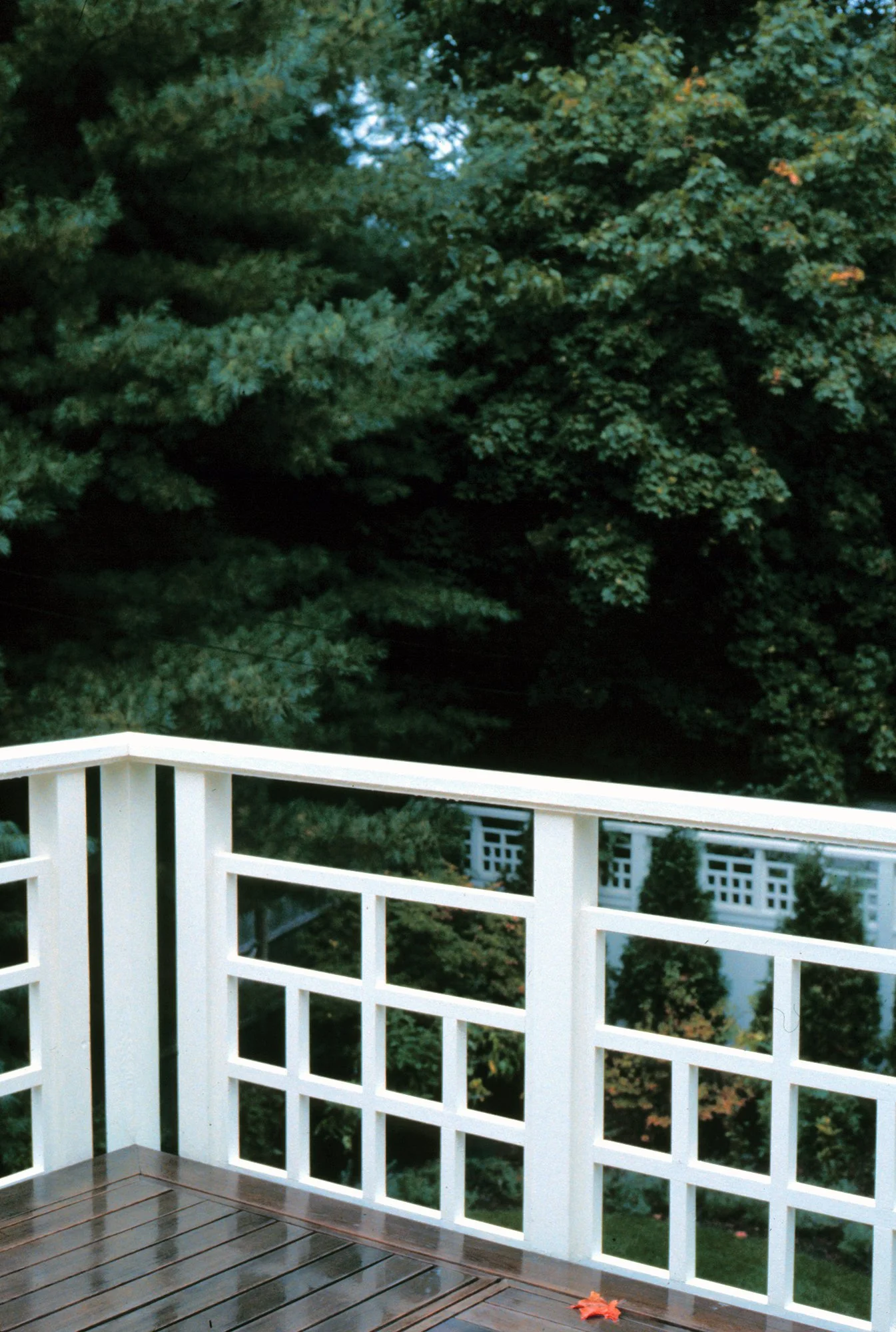 McCltk_06_deck_rail.jpg