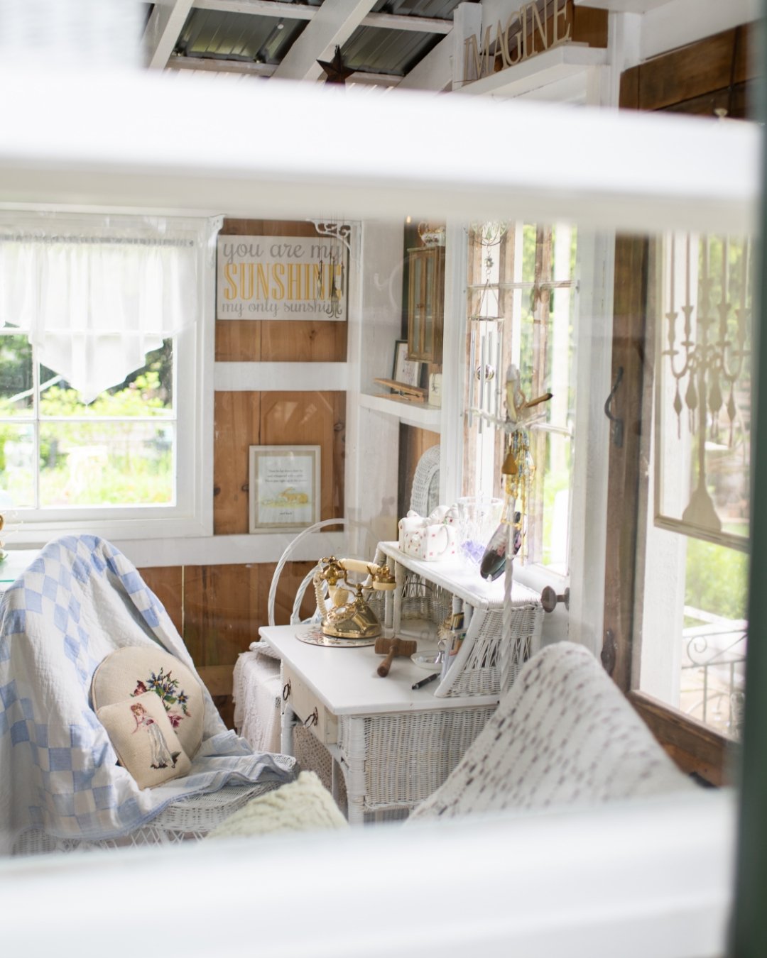 As daylight filters through antique panes, the Garden House becomes a haven for heartfelt moments and last-minute giggles. The Garden House offers a serene space to breathe, adjust, and embrace the beauty of the moment.

@alana.maria.photography 

ww