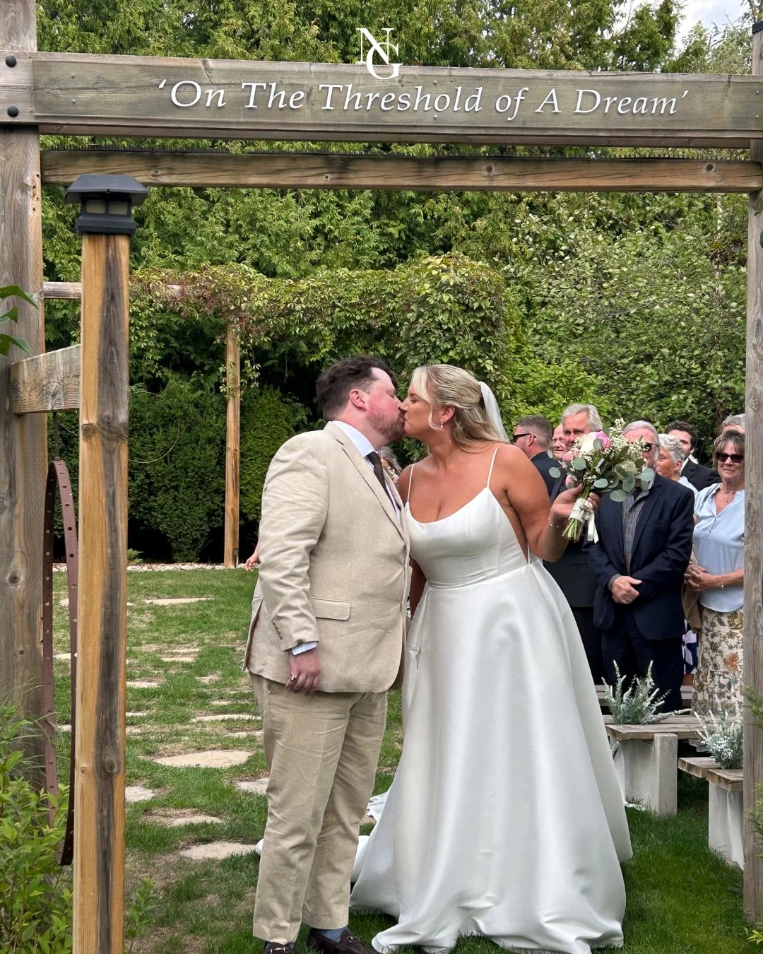 At Northview Gardens, you'll get the best of both worlds: a whimsical garden fairytale with professional execution. ✨ Our team is as passionate about organization as we are about magic. While you float through your day in a cloud of love and florals,