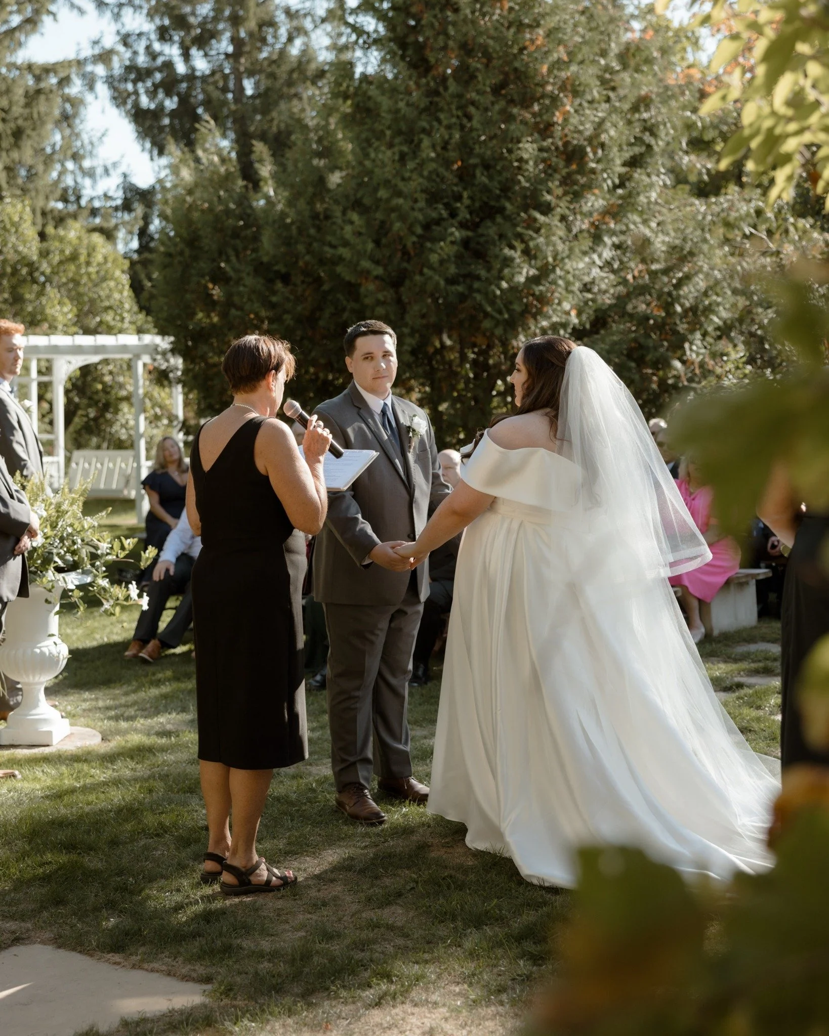 Tag your photos " @northview_gardens " &ndash; we love seeing real weddings here! From boho to elegant, every celebration adds to our storybook charm. 🌿

Thank you @wildlacephotos for sharing! 🥰🥂

#WeddingInspiration #HashtagTips #Northv