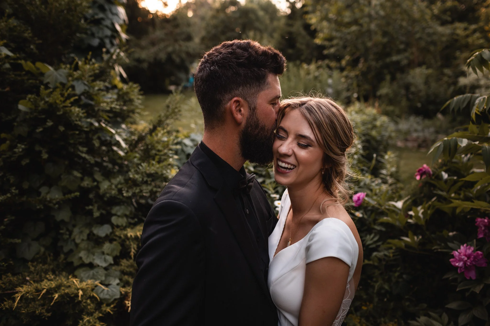 With July still open for weddings, there&rsquo;s a rare opportunity to experience Northview Gardens in full summer bloom. 💐

📸 @bryanreidphoto 

www.northviewgardens.ca

#northviewgardens #peterboroughweddings #peterboroughweddingvenue #kawarthalak