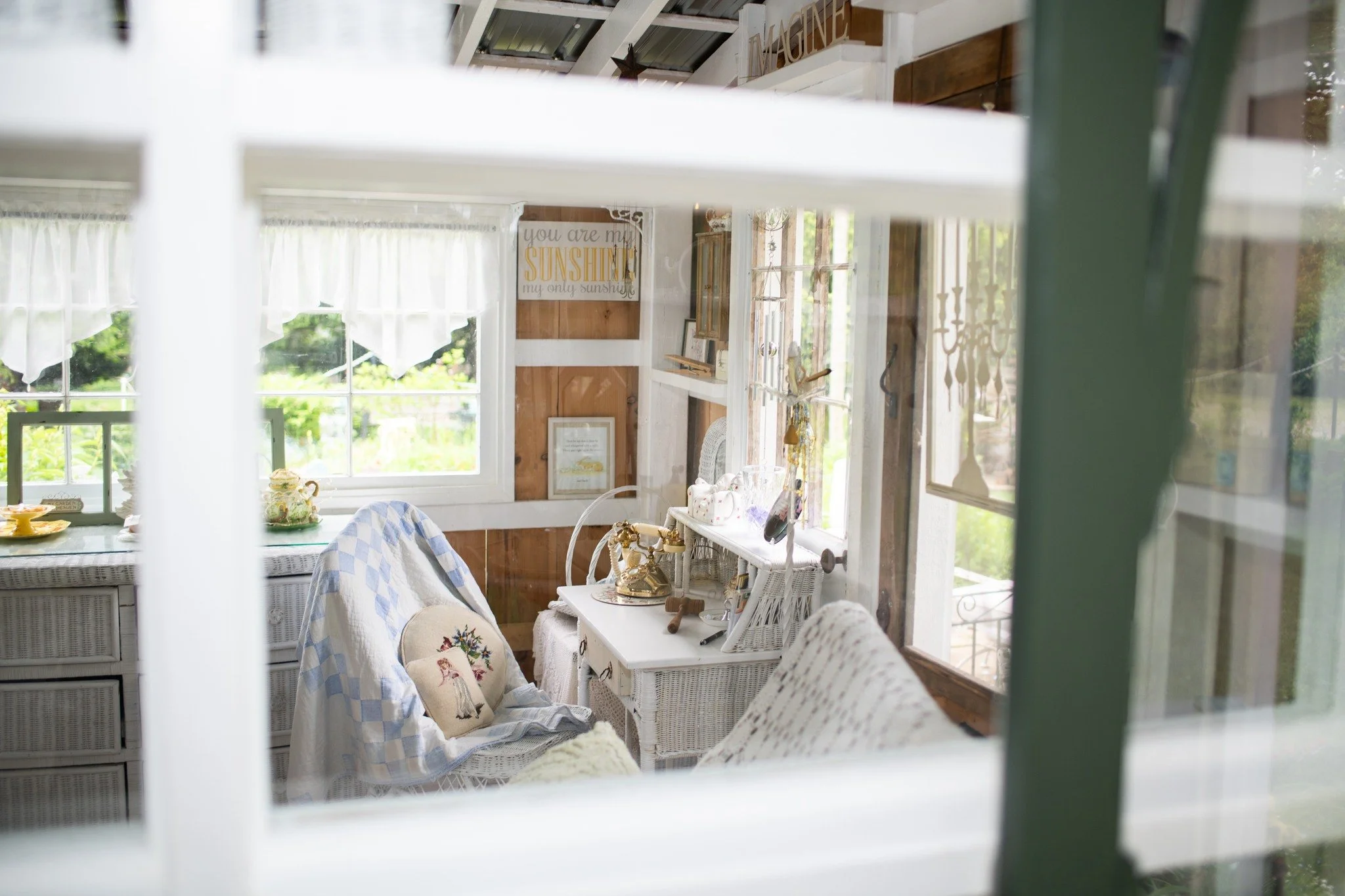 The Garden House offers a calm beginning&mdash;a place to gather, get ready, and take in the quiet before everything begins. 🌸

📸 @alana.maria.photography 

www.northviewgardens.ca

#northviewgardens #peterboroughweddings #peterboroughweddingvenue 