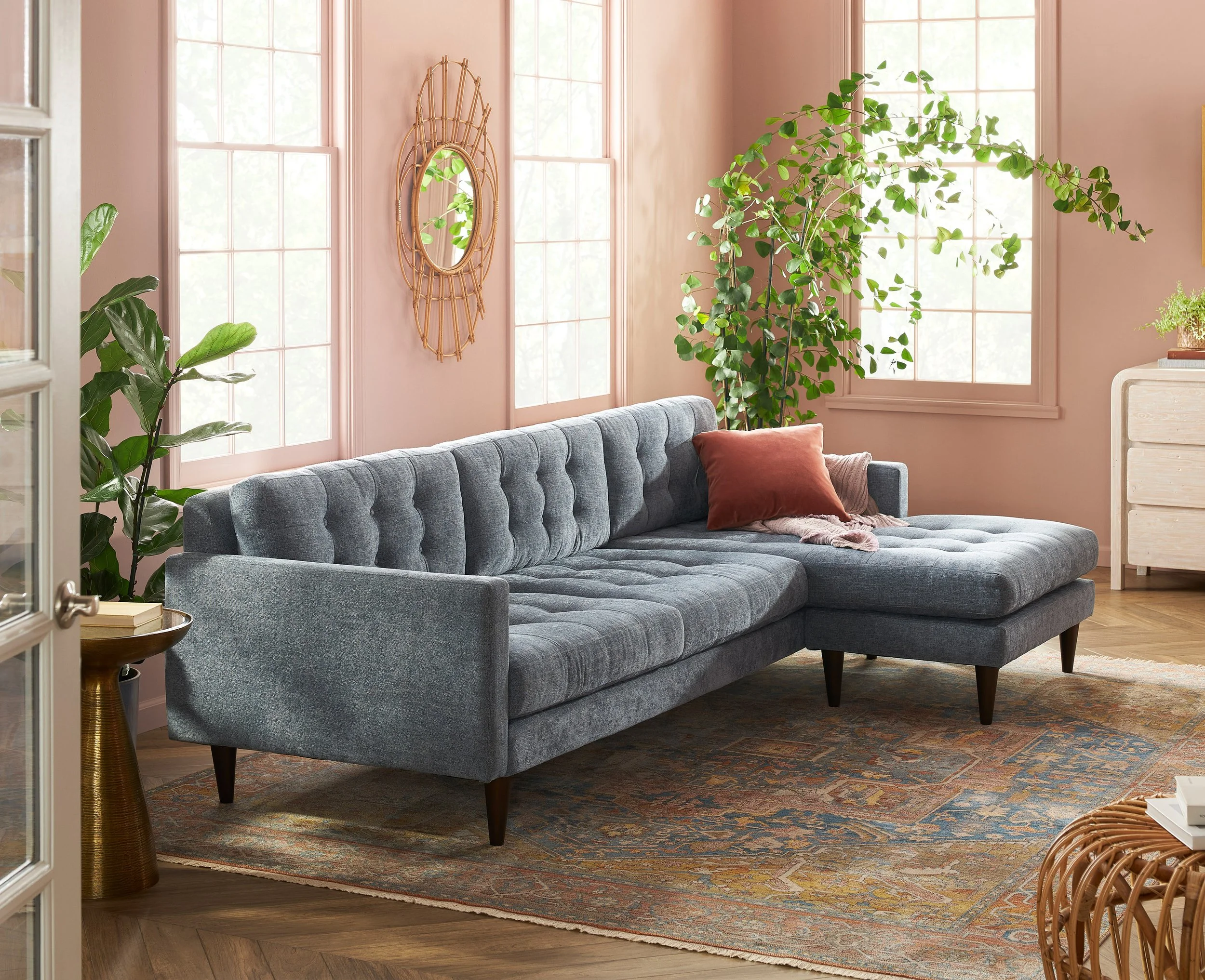 Eliot-sectional-milo-french-blue-T2-20211021-Scene1-opt3-edit.jpg