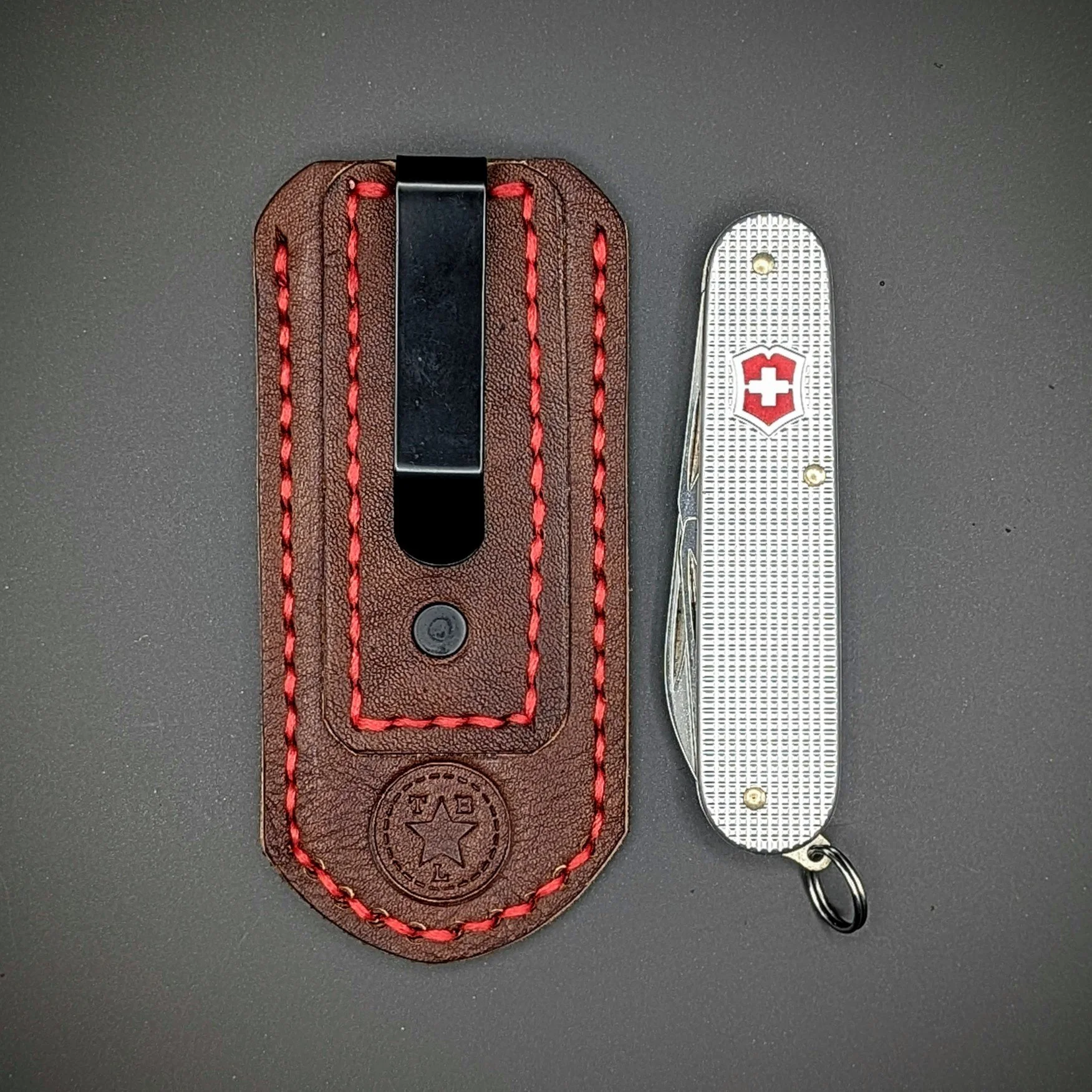 CLIPSLIP-MICRO_ItalianBrown3.jpg