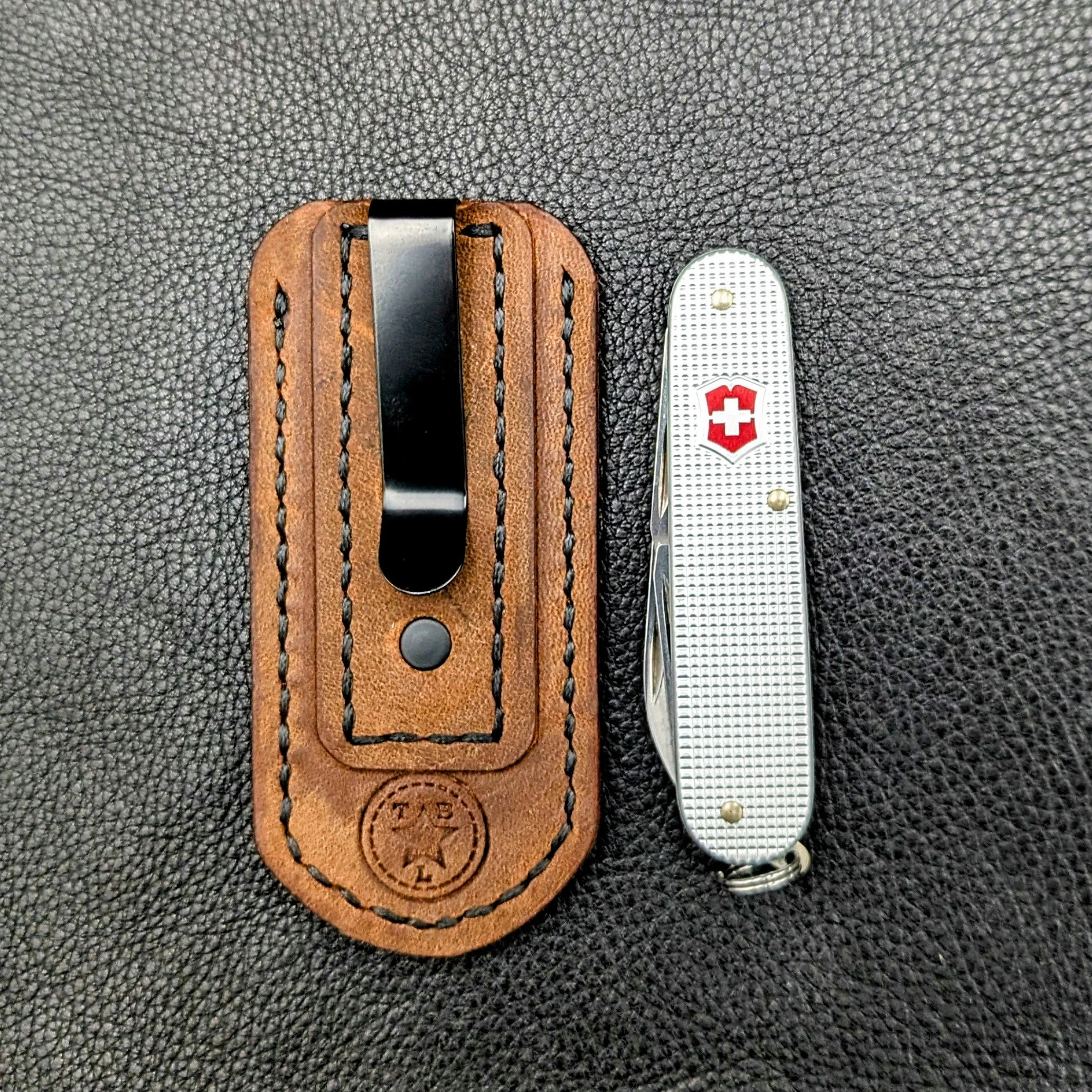 CLIPSLIP-MICRO_RusticBrown4.jpg