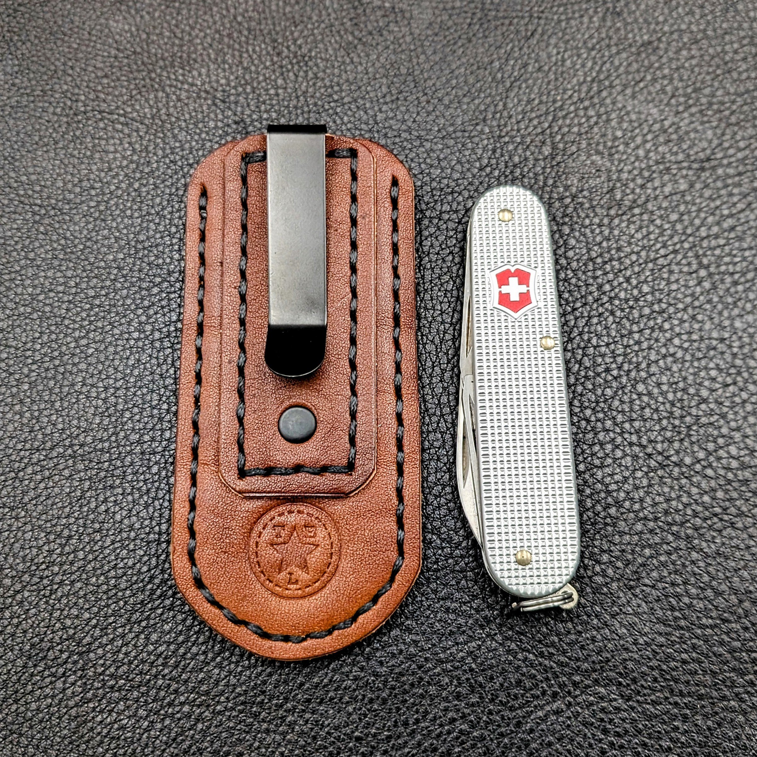 CLIPSLIP-MICRO_ItalianBrown6.jpg