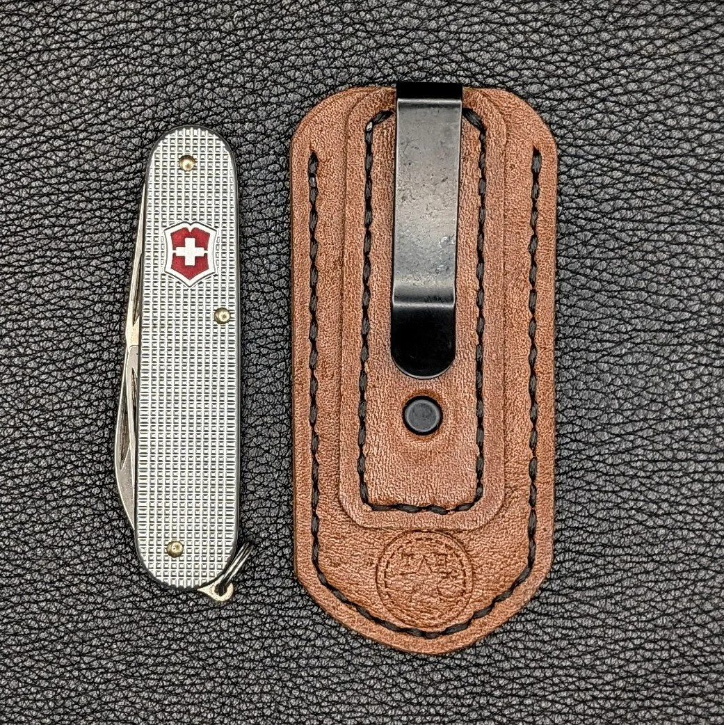 CLIPSLIP-MICRO_WhiskeyBrown1.jpg