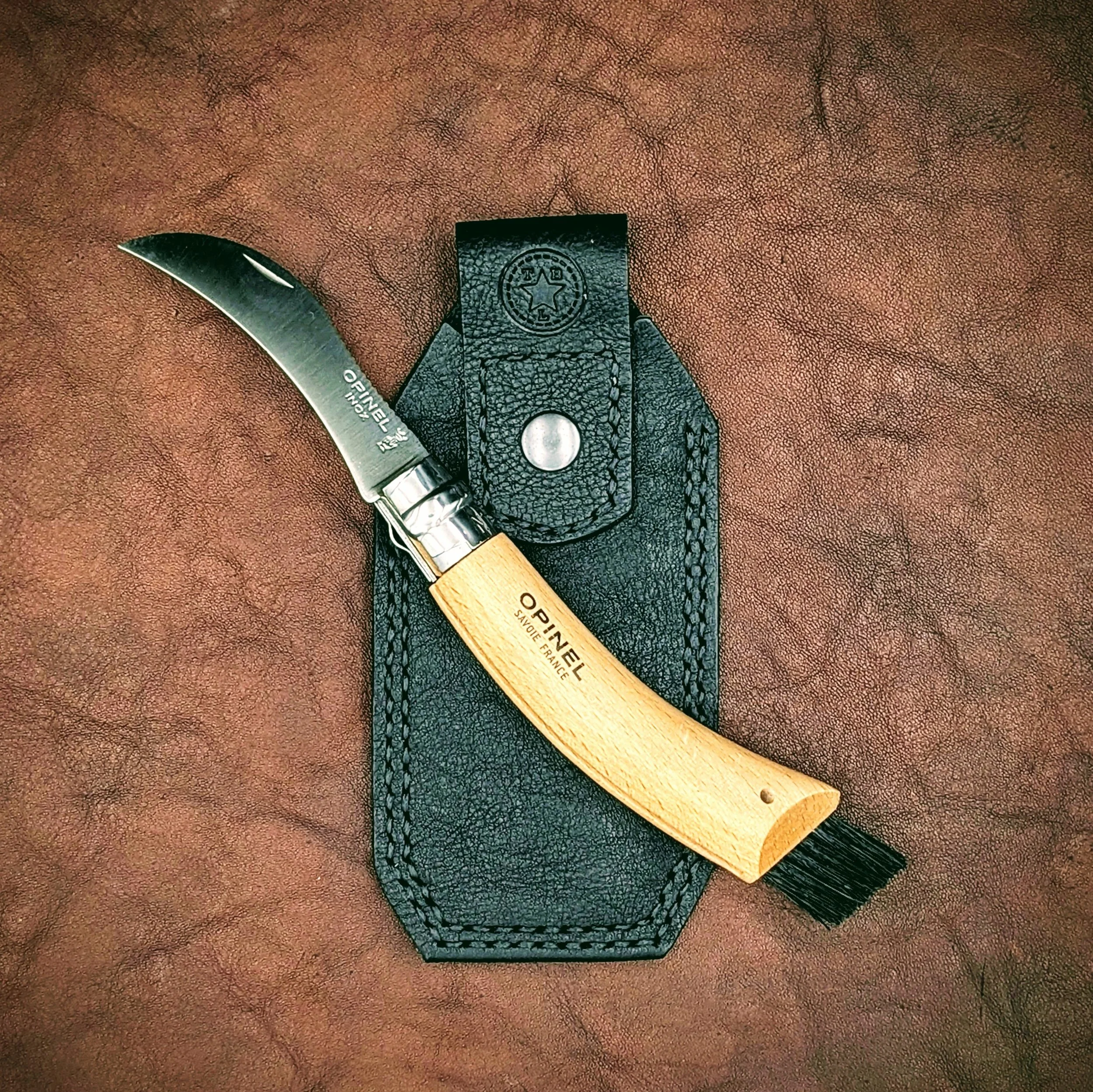 OPINELFORAGER_Black2.jpg