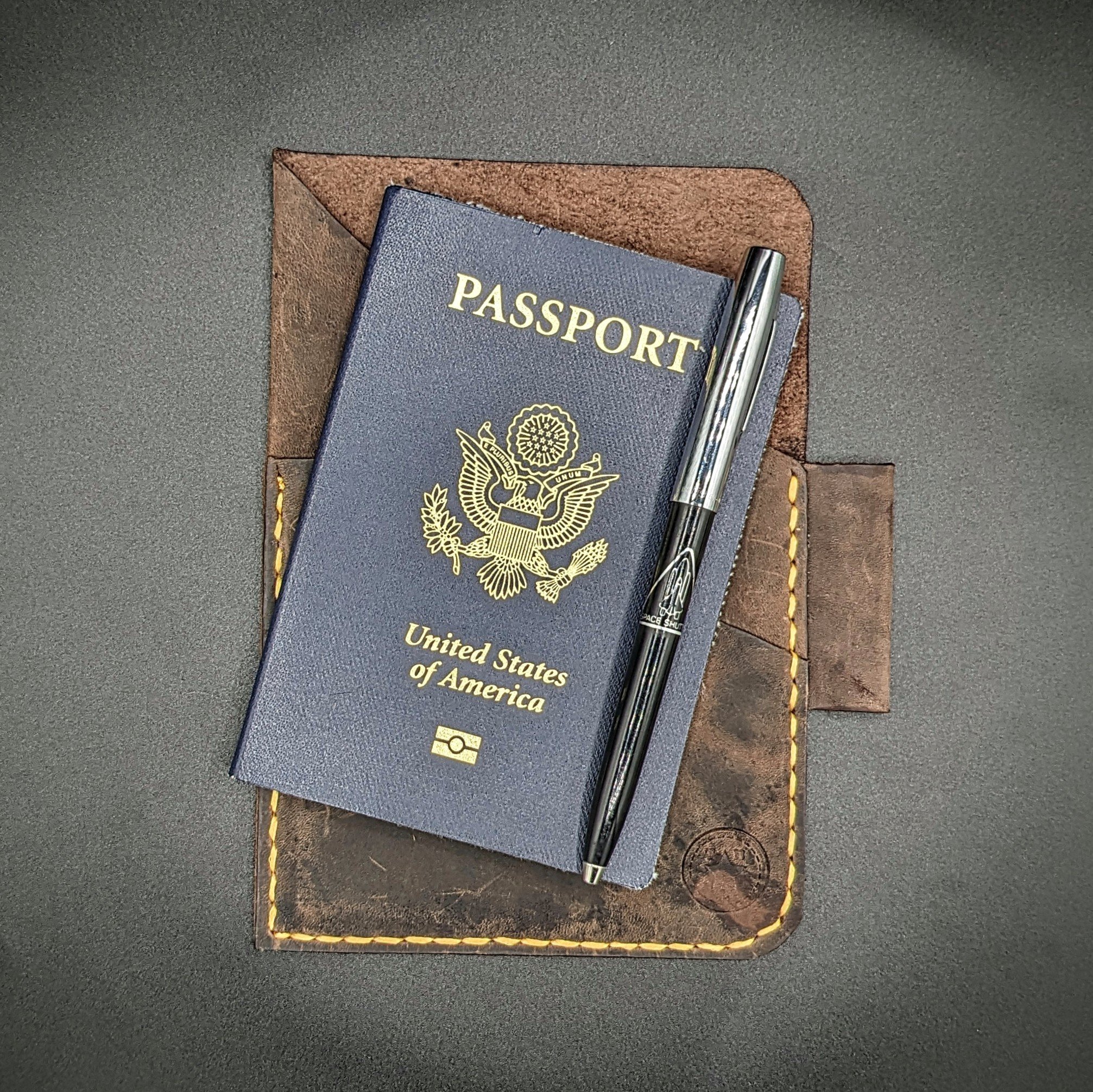 TRAVELER_ChocBrown_2.jpg