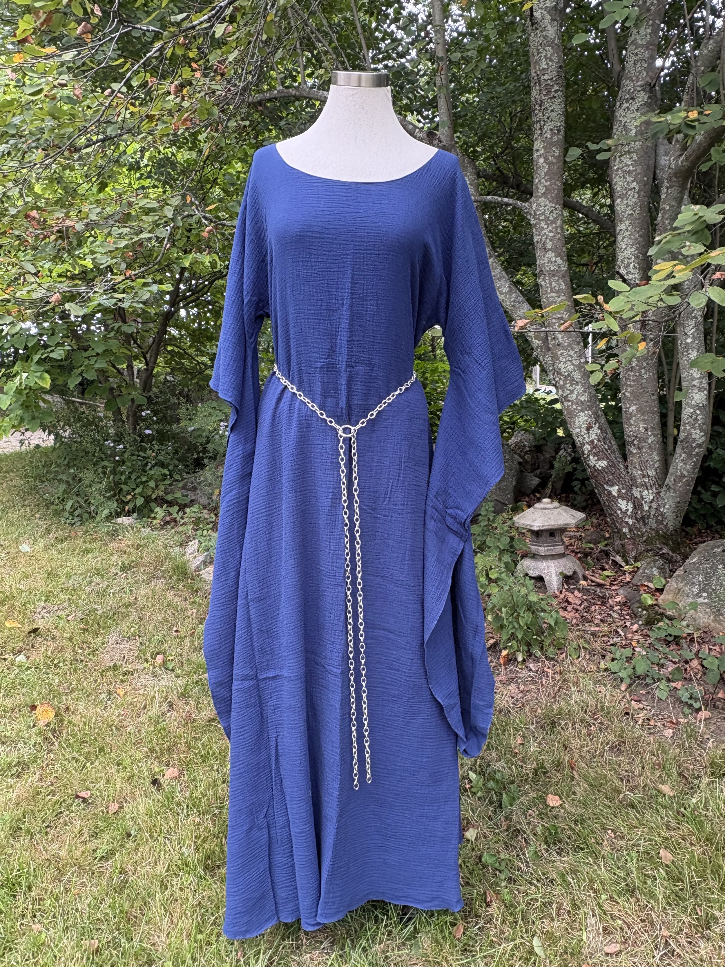 IMG_5966.jpeg Sirocco Long Sleeve Cobalt, Chain Belt Silver.jpeg