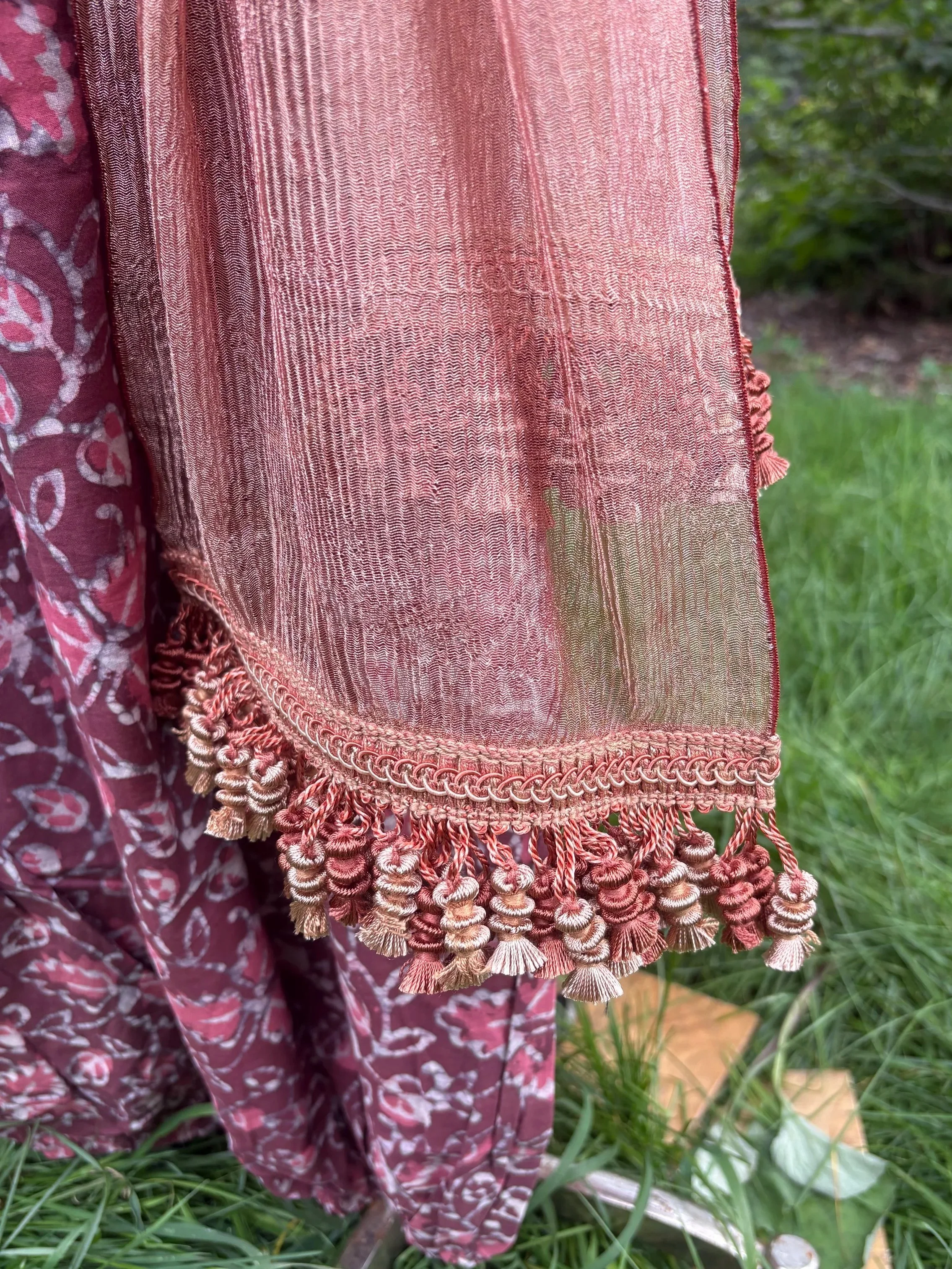 IMG_5902.jpeg+Salv+Block+Red+Vine%2C+Sash+Org+Rose%3ARose+Fringe.jpg