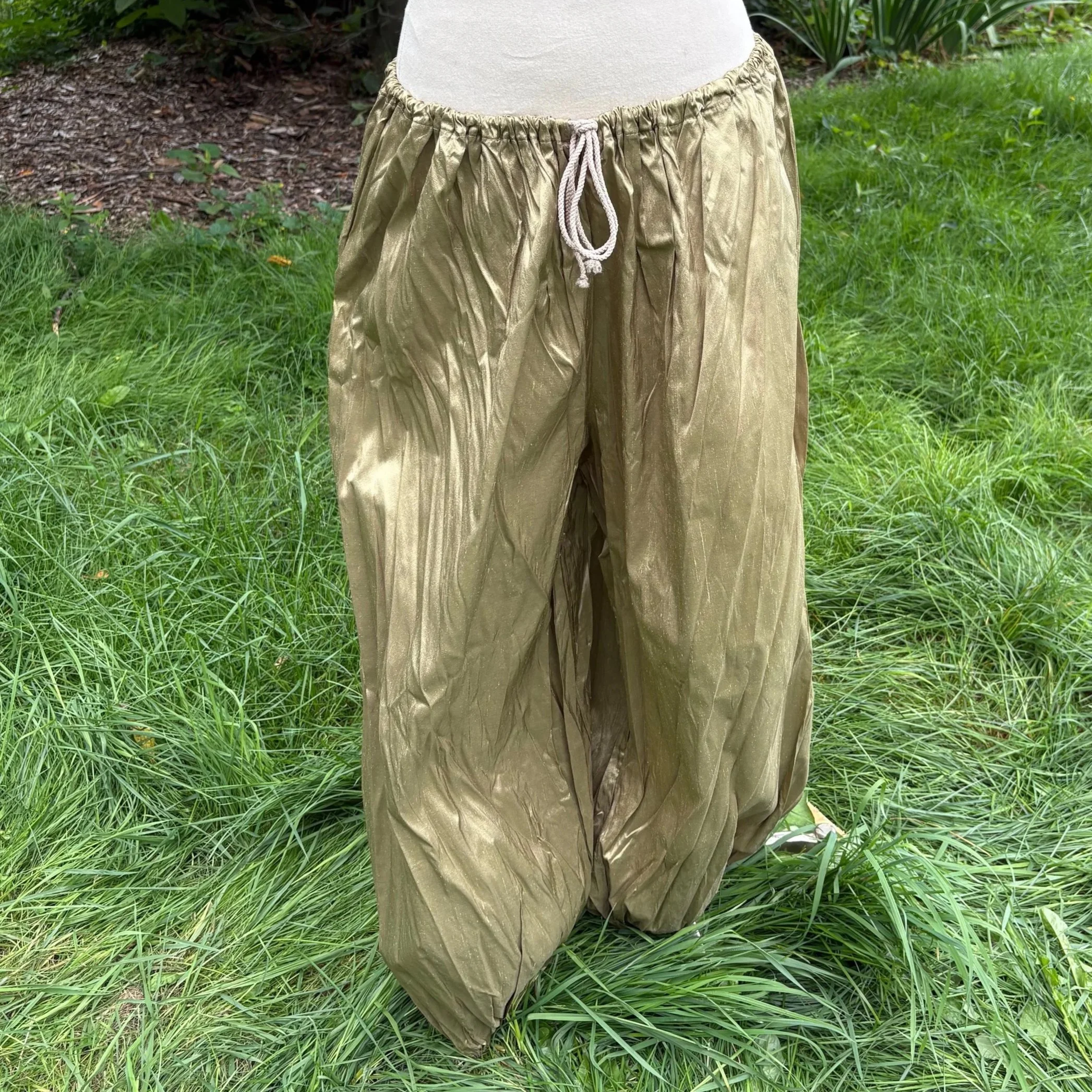 IMG_5857.jpeg+Salvar+Silk+Lt+Olive.jpg