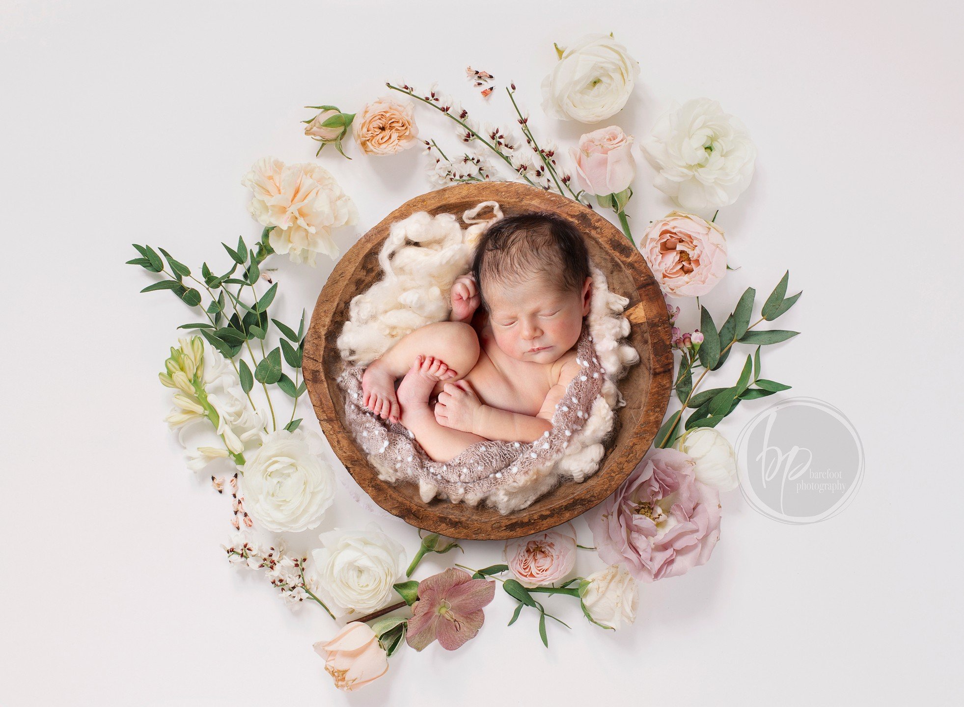 Amelia 🌸 
All the pretties for this beauty 

#sutherlandshirenewbornphotographer&nbsp;#barefootphotography&nbsp;#kareenaprivatehospital&nbsp;#newbornhospitalphotography&nbsp;#newbornphotography