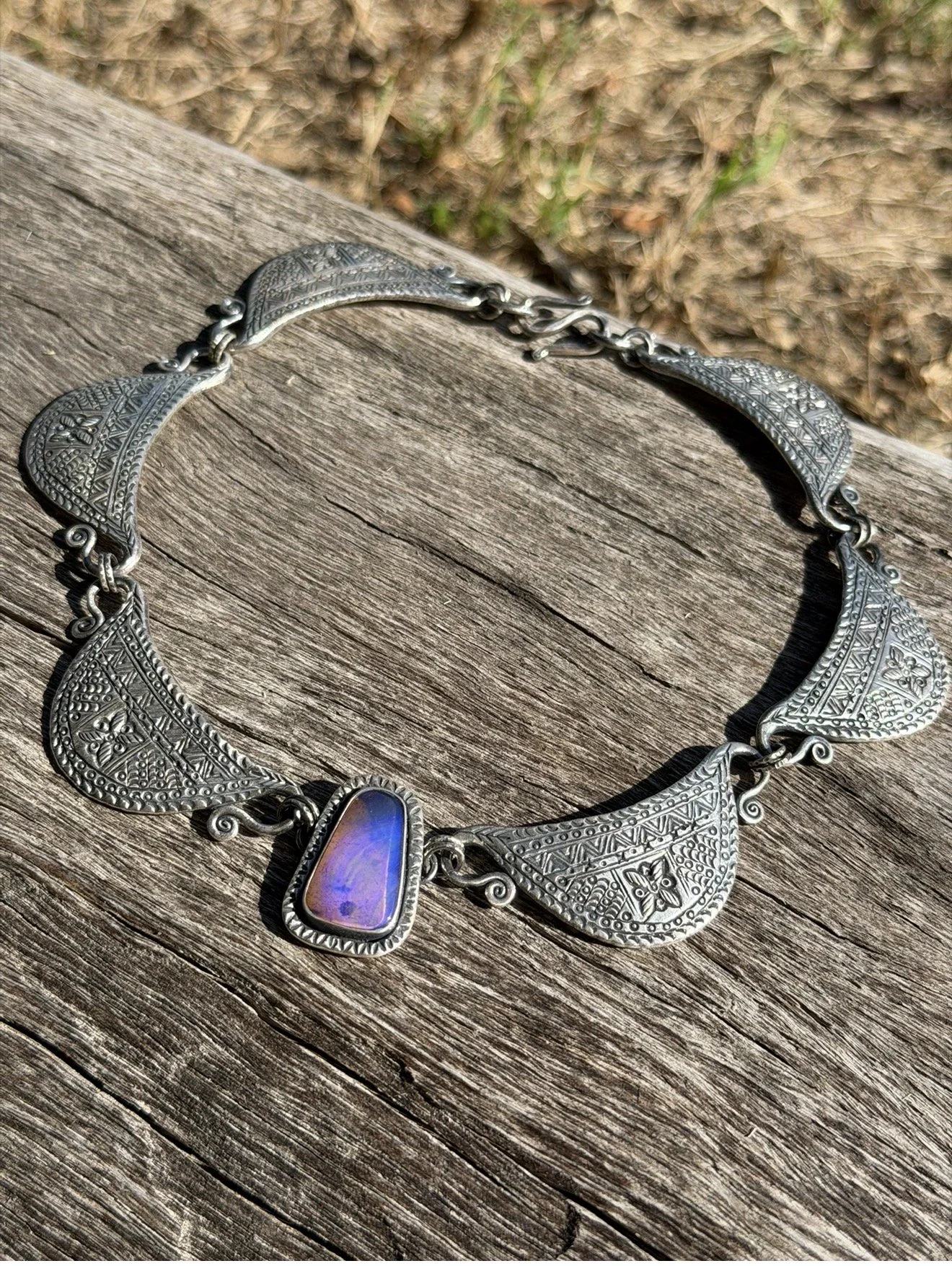 The Violet Aura Collar (approx 1134 USD)