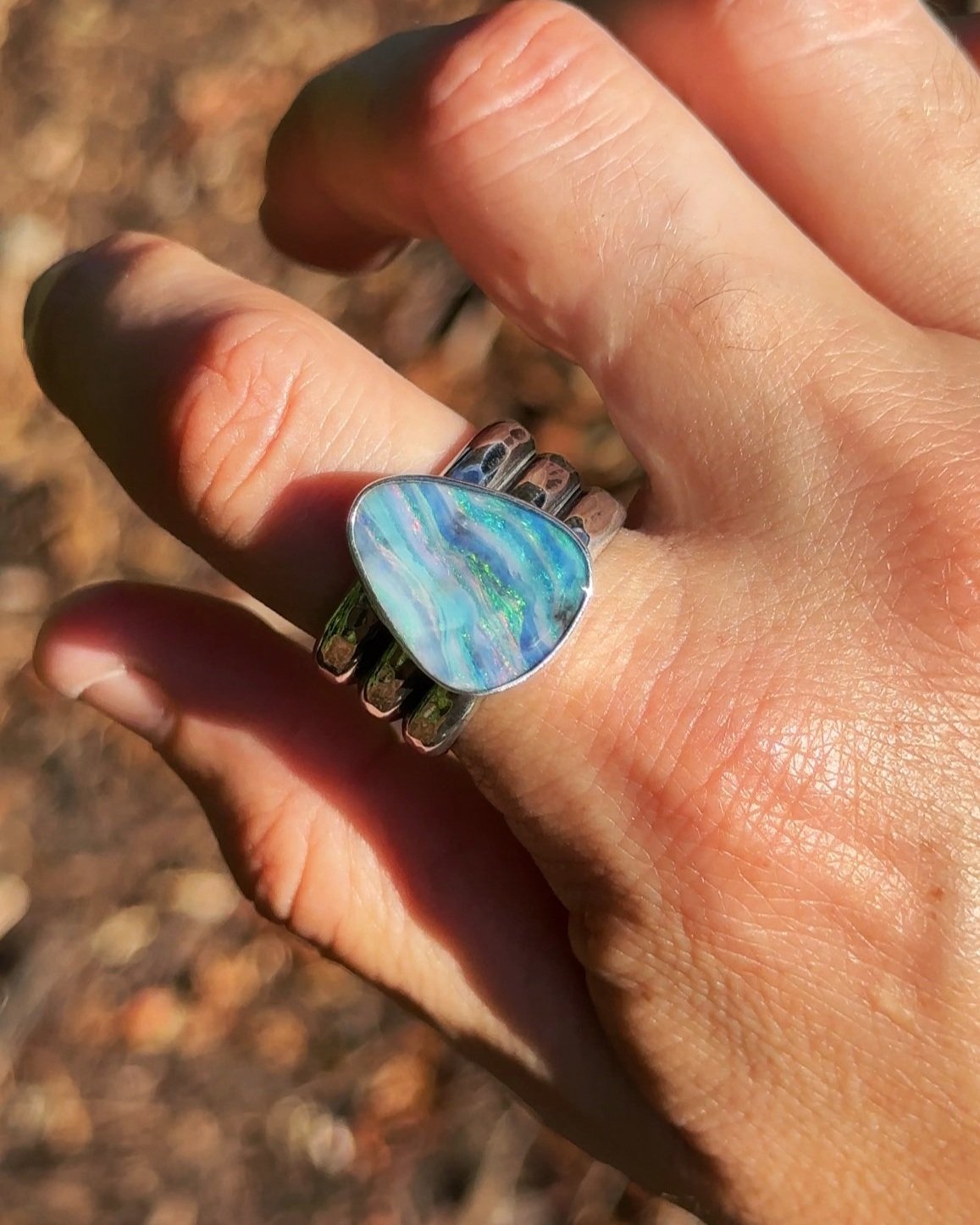 blue-wavey-liney-boulder-opal-13.jpg