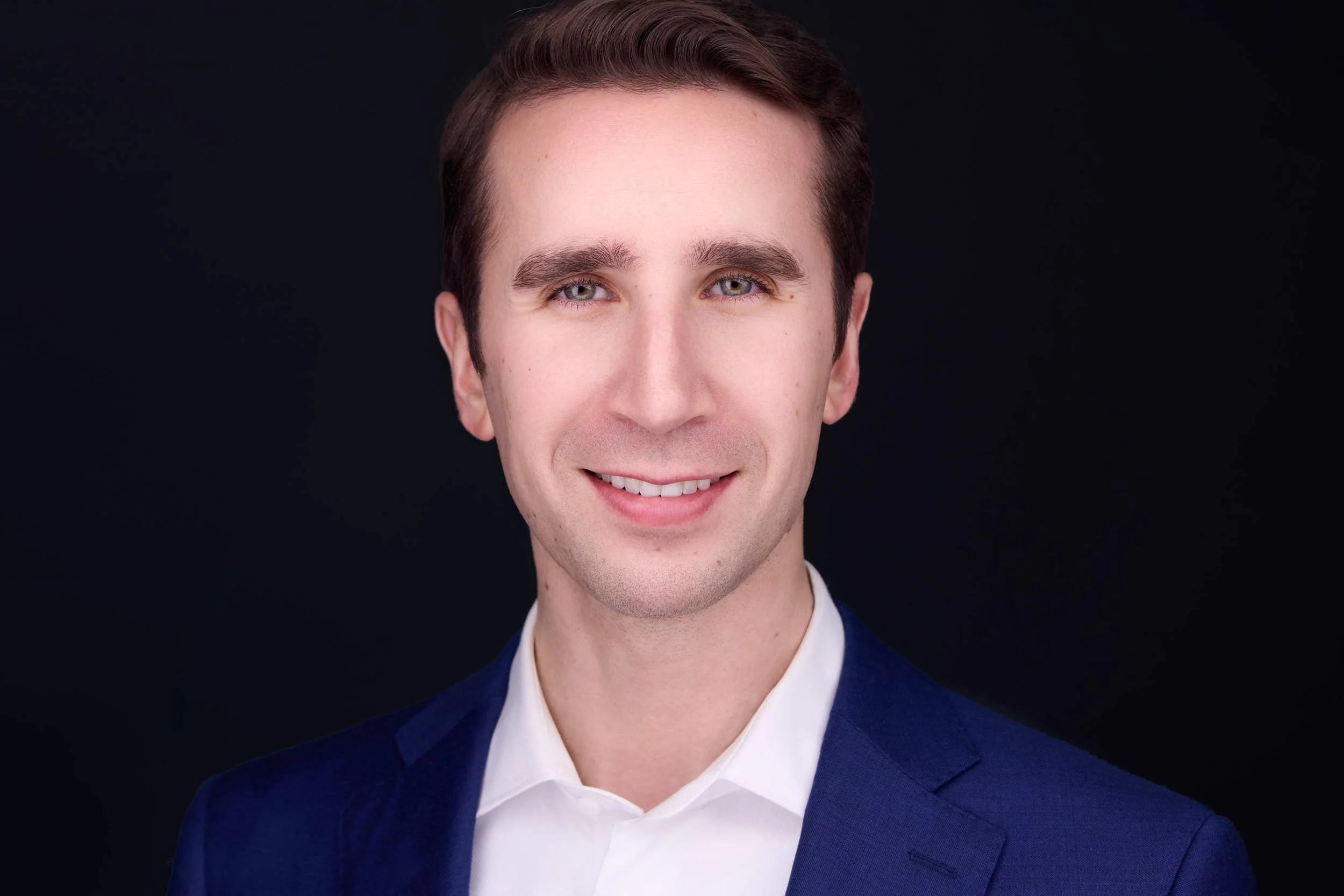 How a Powerful Headshot Elevates Your Career & Presence