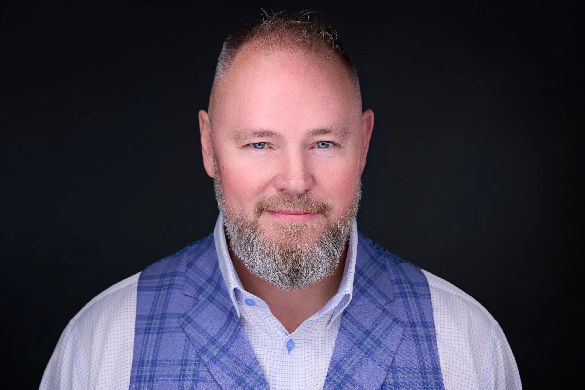 Presence vs. Confidence: What Your Headshot Actually Needs