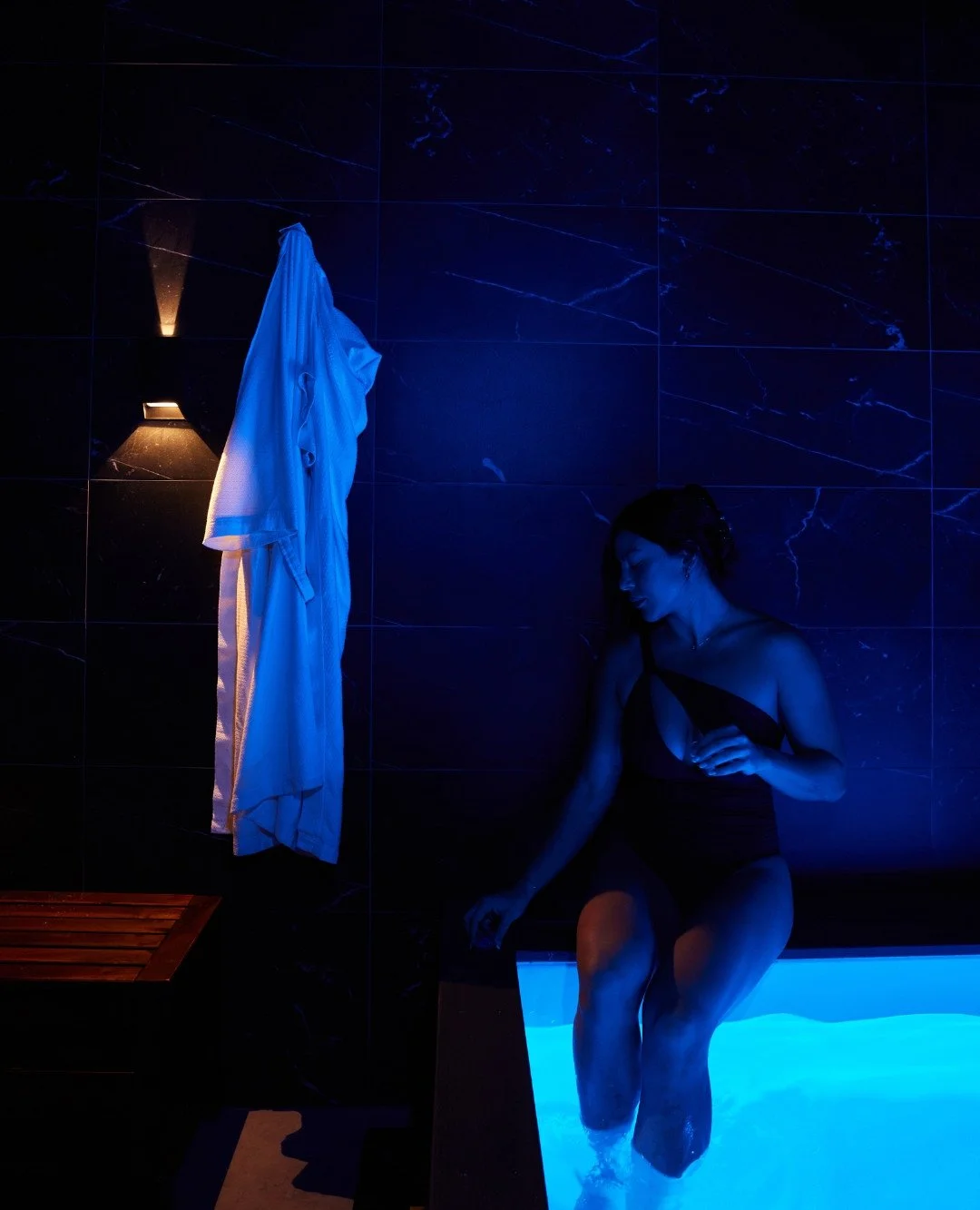 This winter&rsquo;s go-to wellness ritual? Warmth and weightlessness.

🛁 Float Therapy to let stress melt away, quiet your mind, and just be still for a while.

🧖&zwj;♀️ Infrared Sauna to warm you from the inside out, ease tension, and give your bo