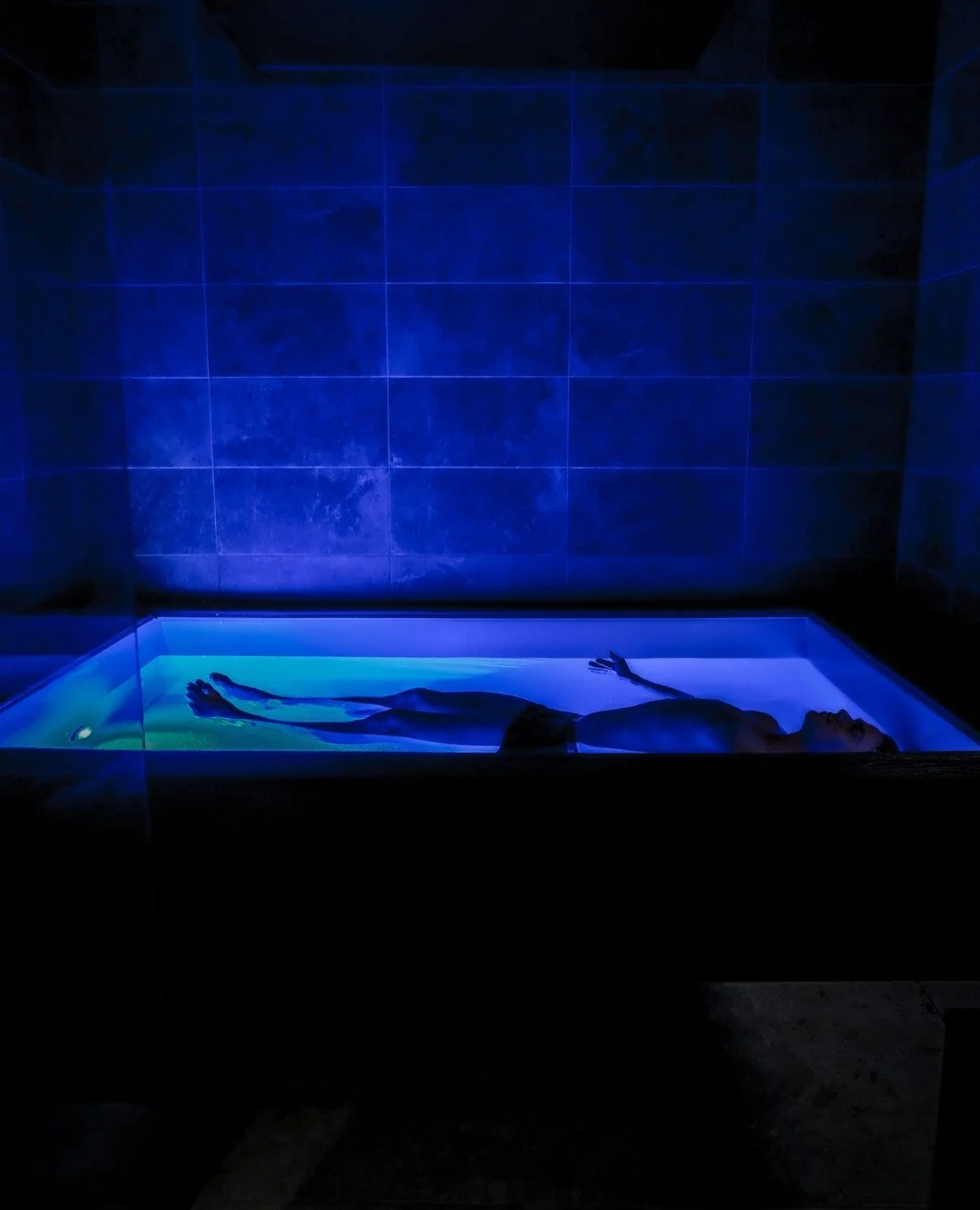 Feeling the effects of pollen season? 🌿

Our float pools are packed with magnesium-rich Epsom salts to help relax your muscles, reduce inflammation, and ease allergy-related discomfort like sinus pressure and joint stiffness.

Come float it all away