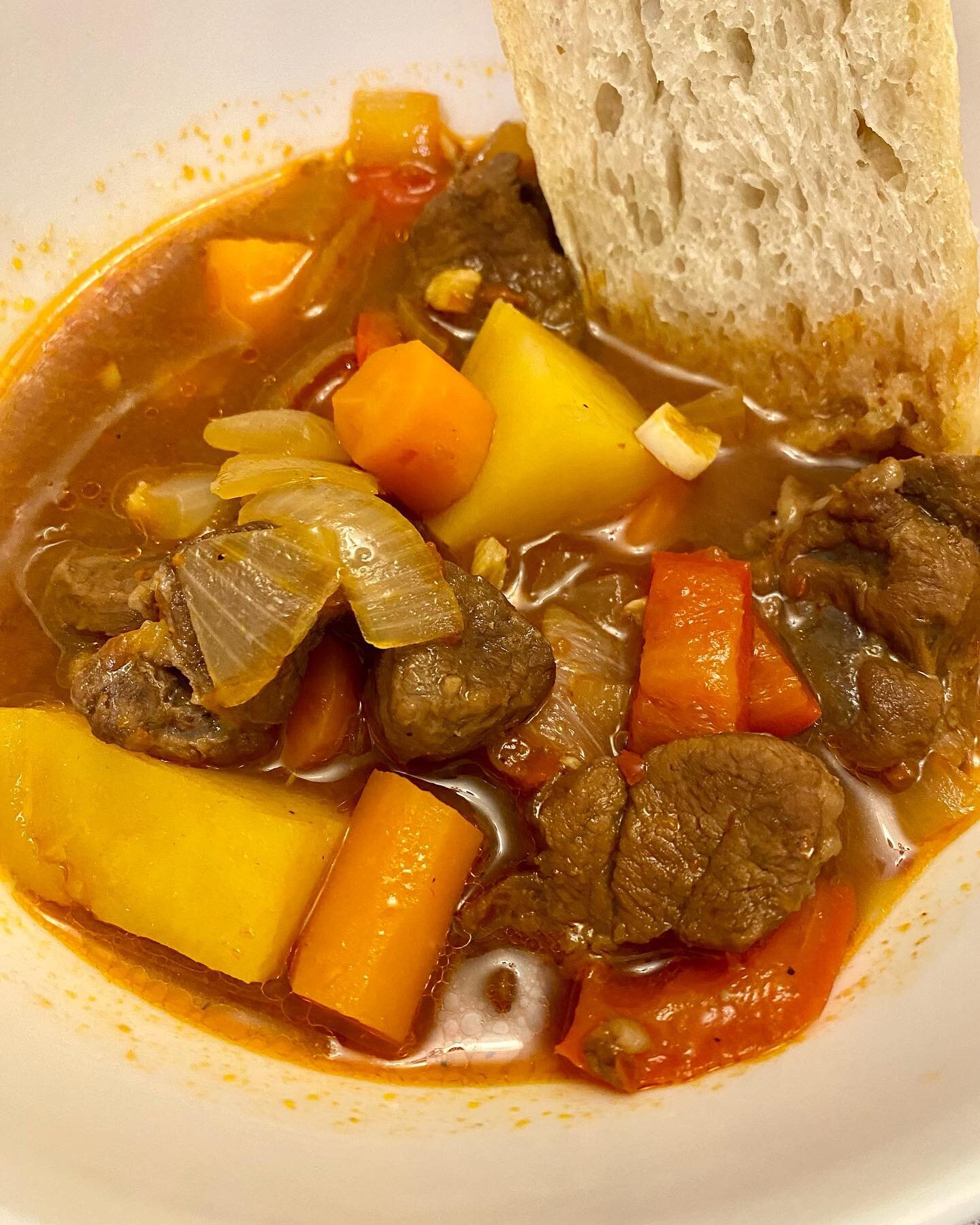 ✨ First meal of 2023 ✨

Goat meat stew

I&rsquo;m trying to get creative and use what I have in the kitchen AND think of some new things for 2023 kits. 

I first had goat meat on a student exchange program when I was about 12 years old and visiting G