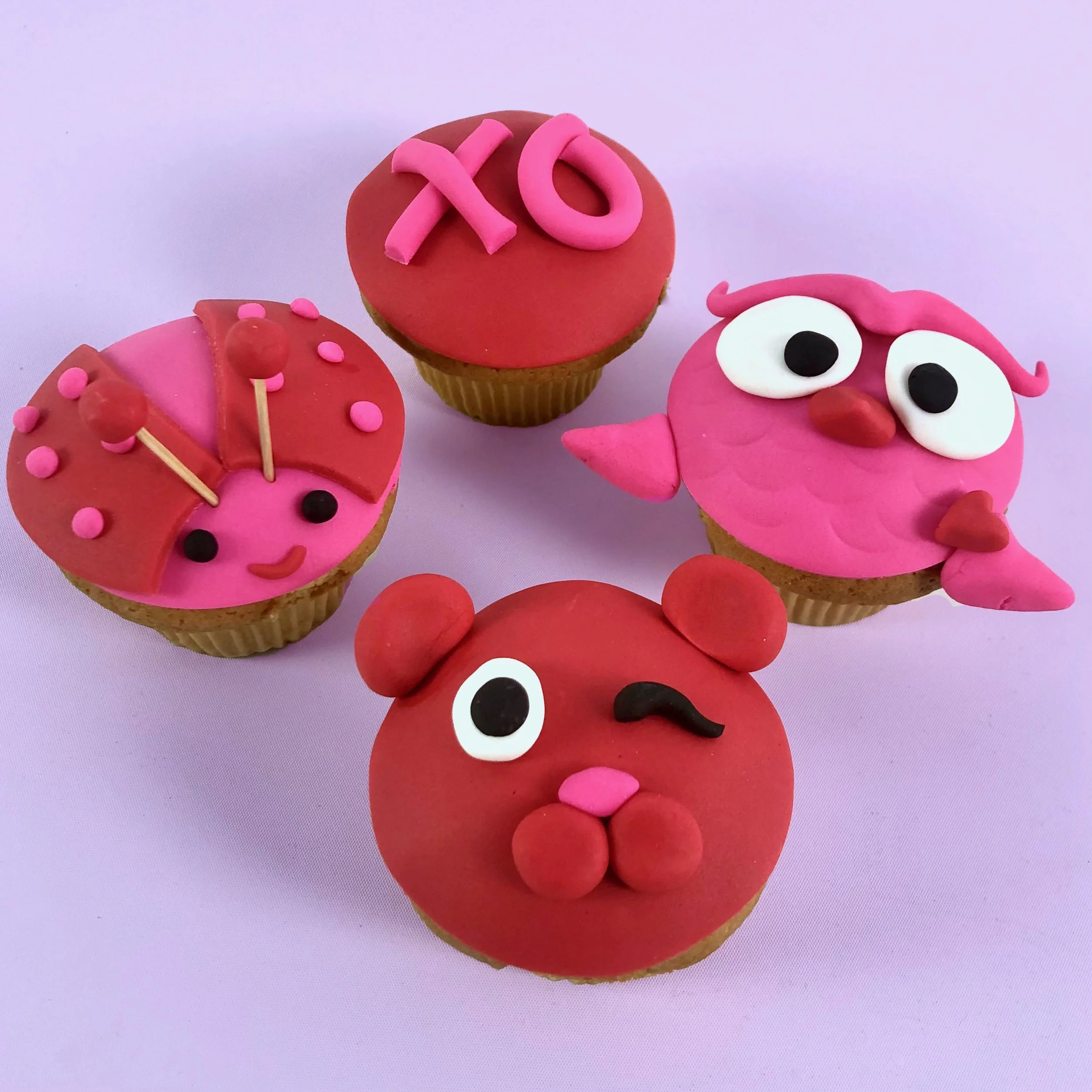BEGINNER VALENTINES DAY CUPCAKE CLASS - Saturday, February 21st  at 11:30am- 1:00pm