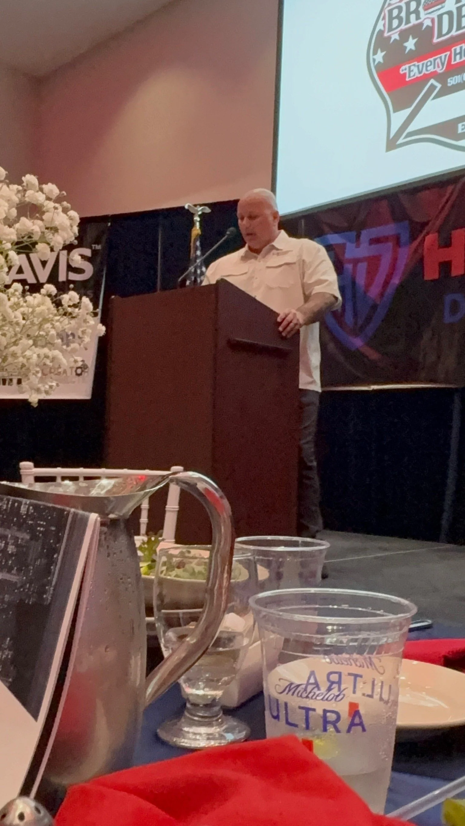 Rob speaking and introducing Helen and Kaylee Comperatore to the attendees of the gala